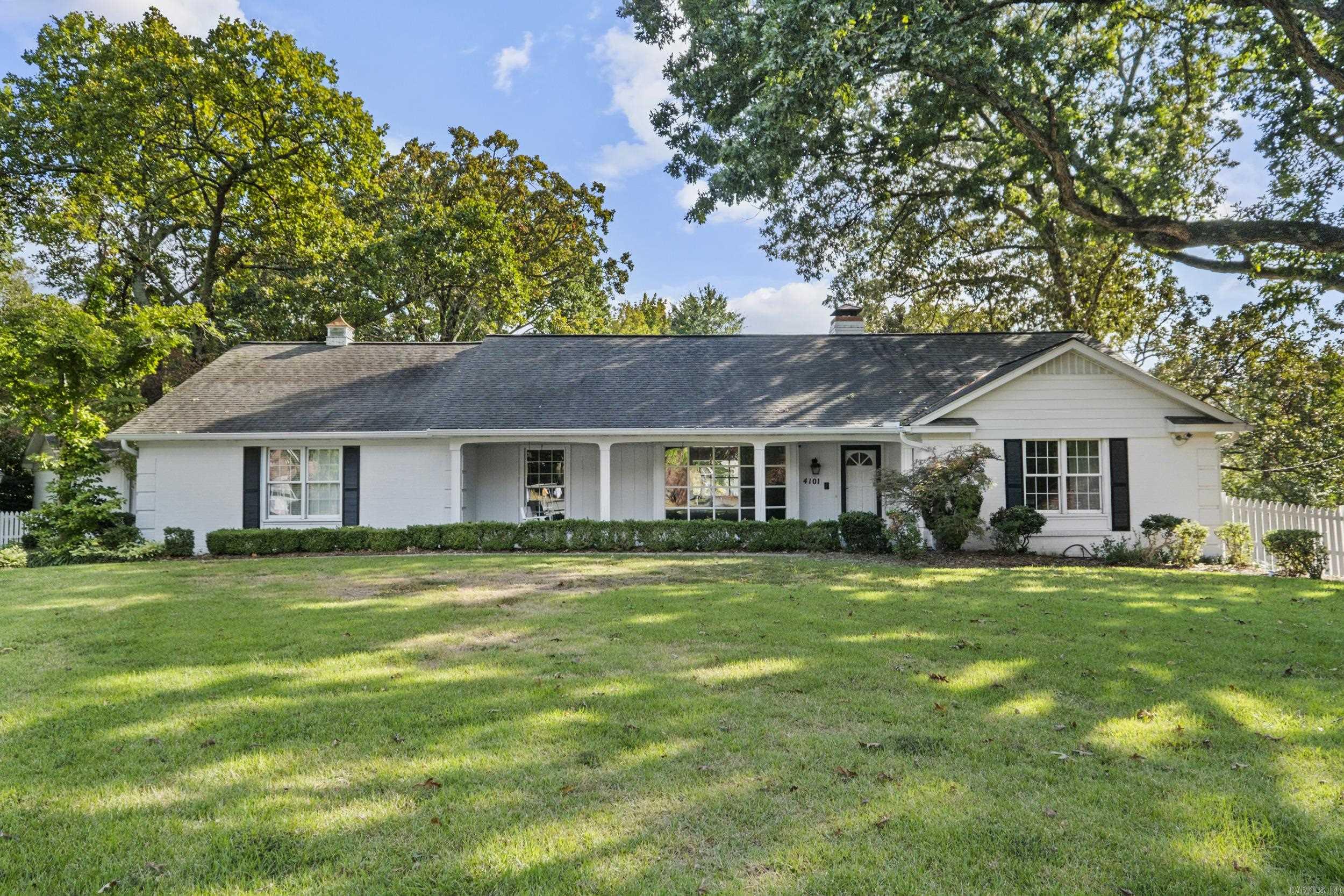 4101 Arlington Dr Property Photo 1