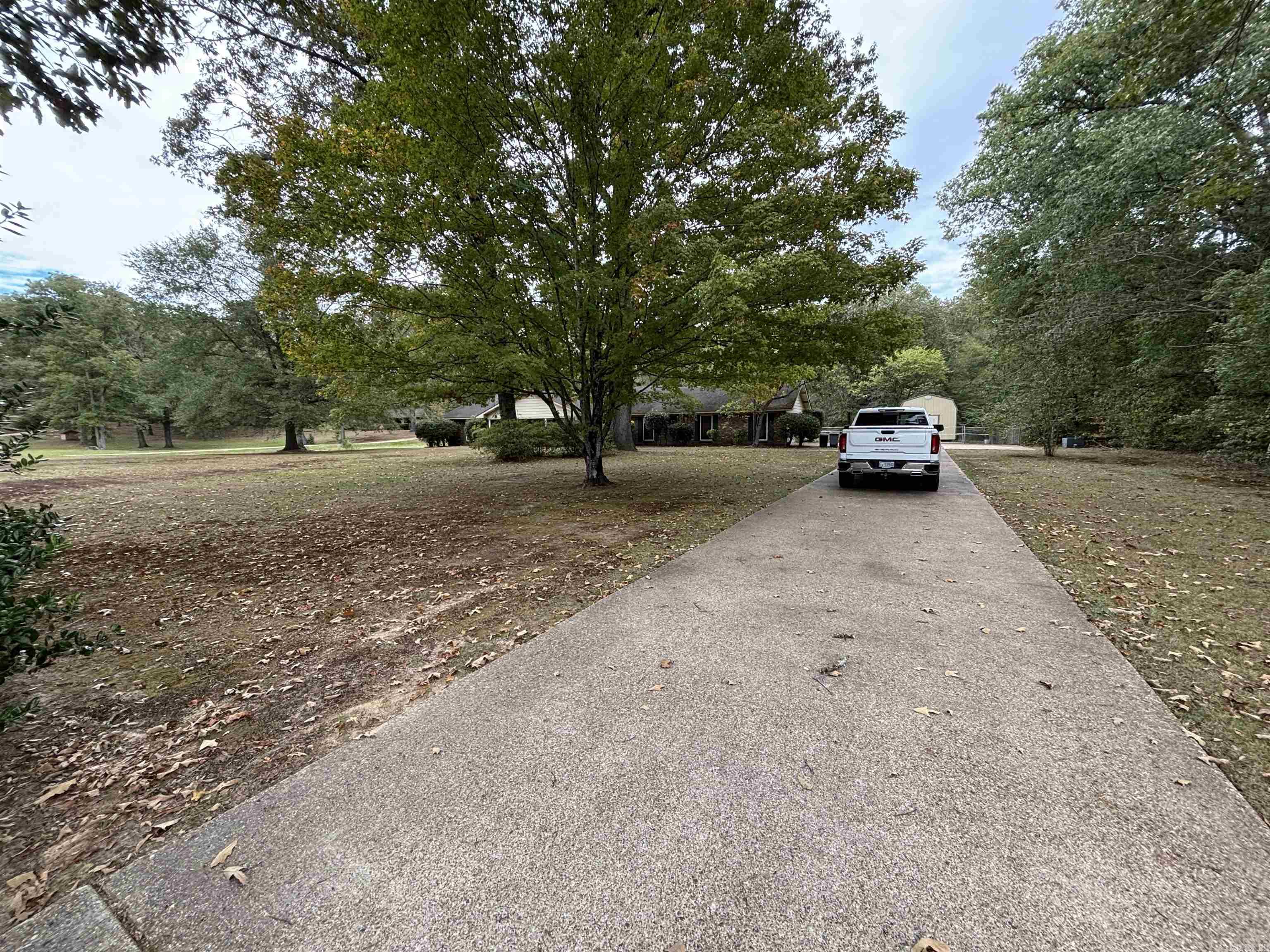 369 Highway 376 Property Photo 4