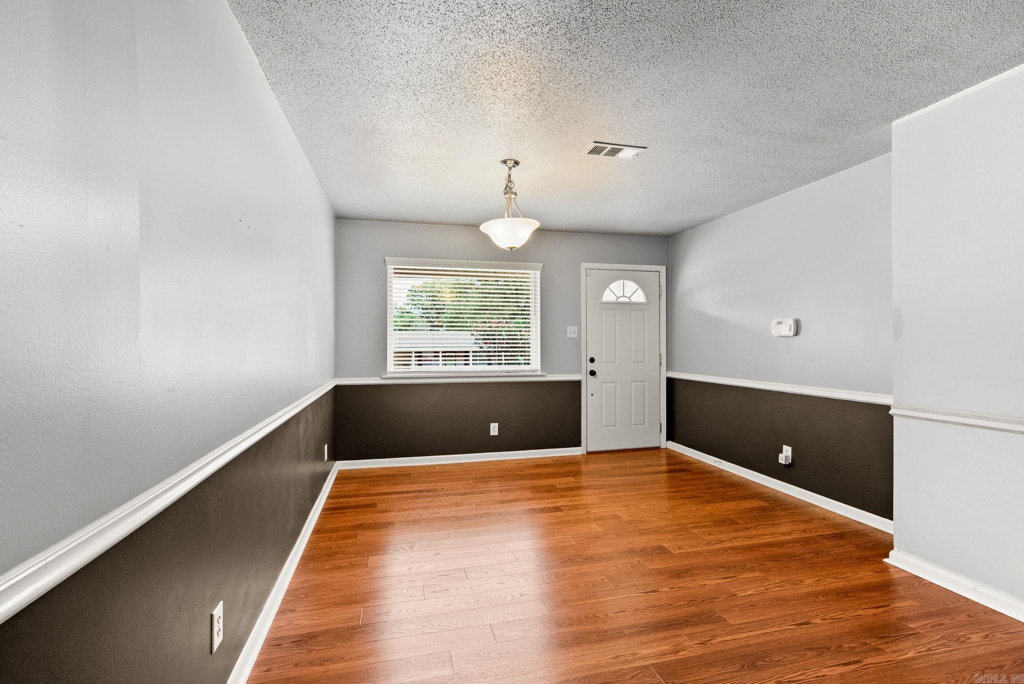 8721 Claremont Avenue Property Photo 3