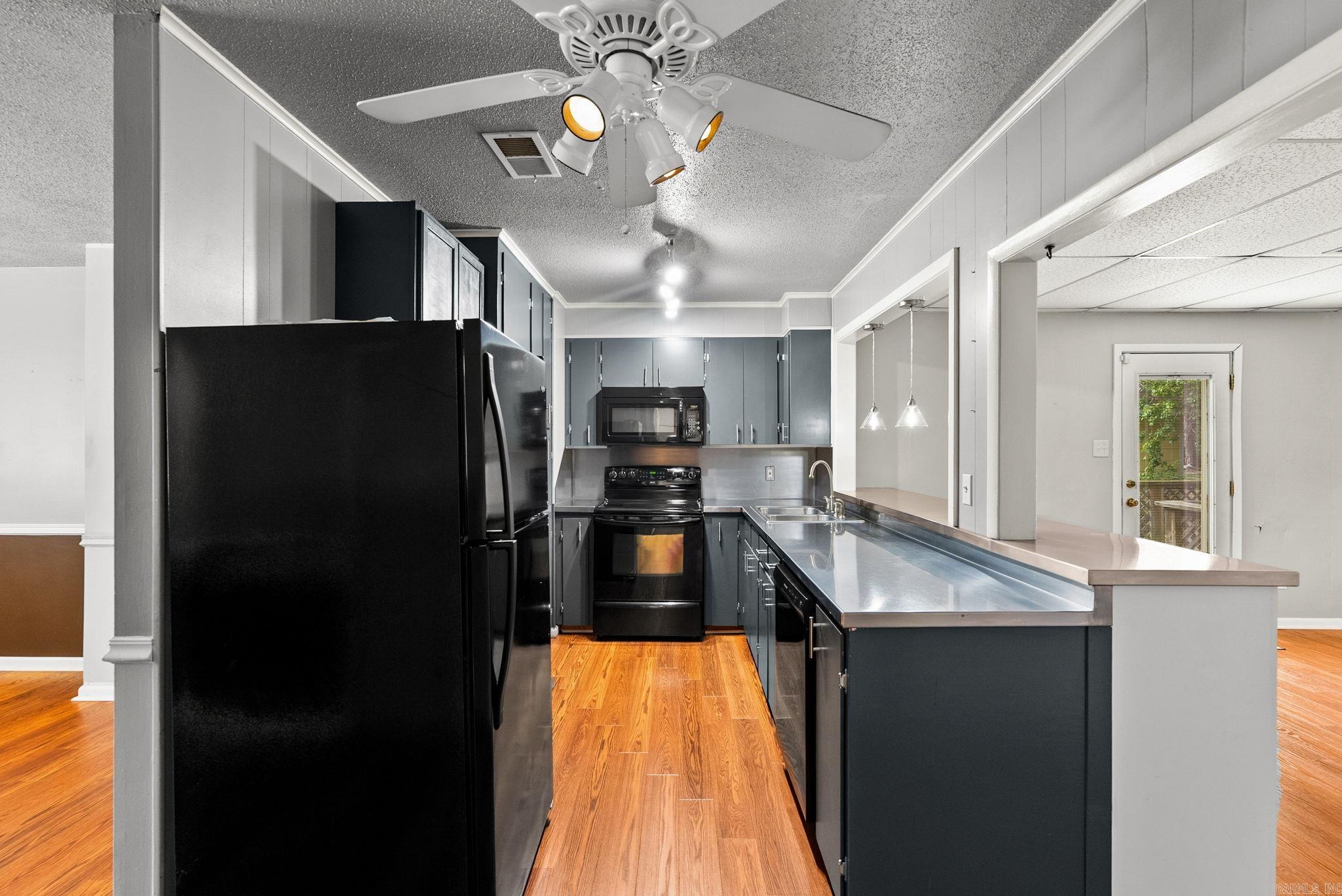 8721 Claremont Avenue Property Photo 15