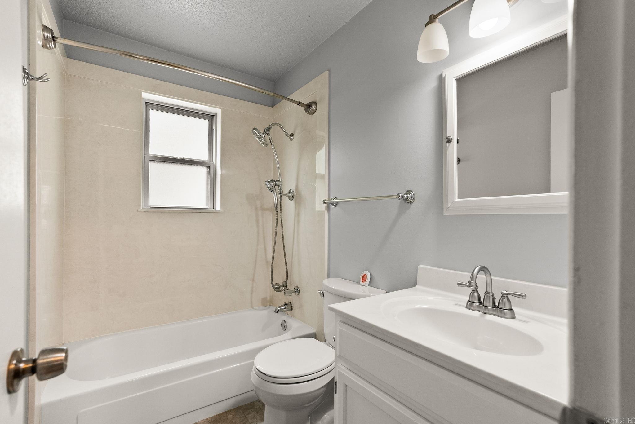 8721 Claremont Avenue Property Photo 24