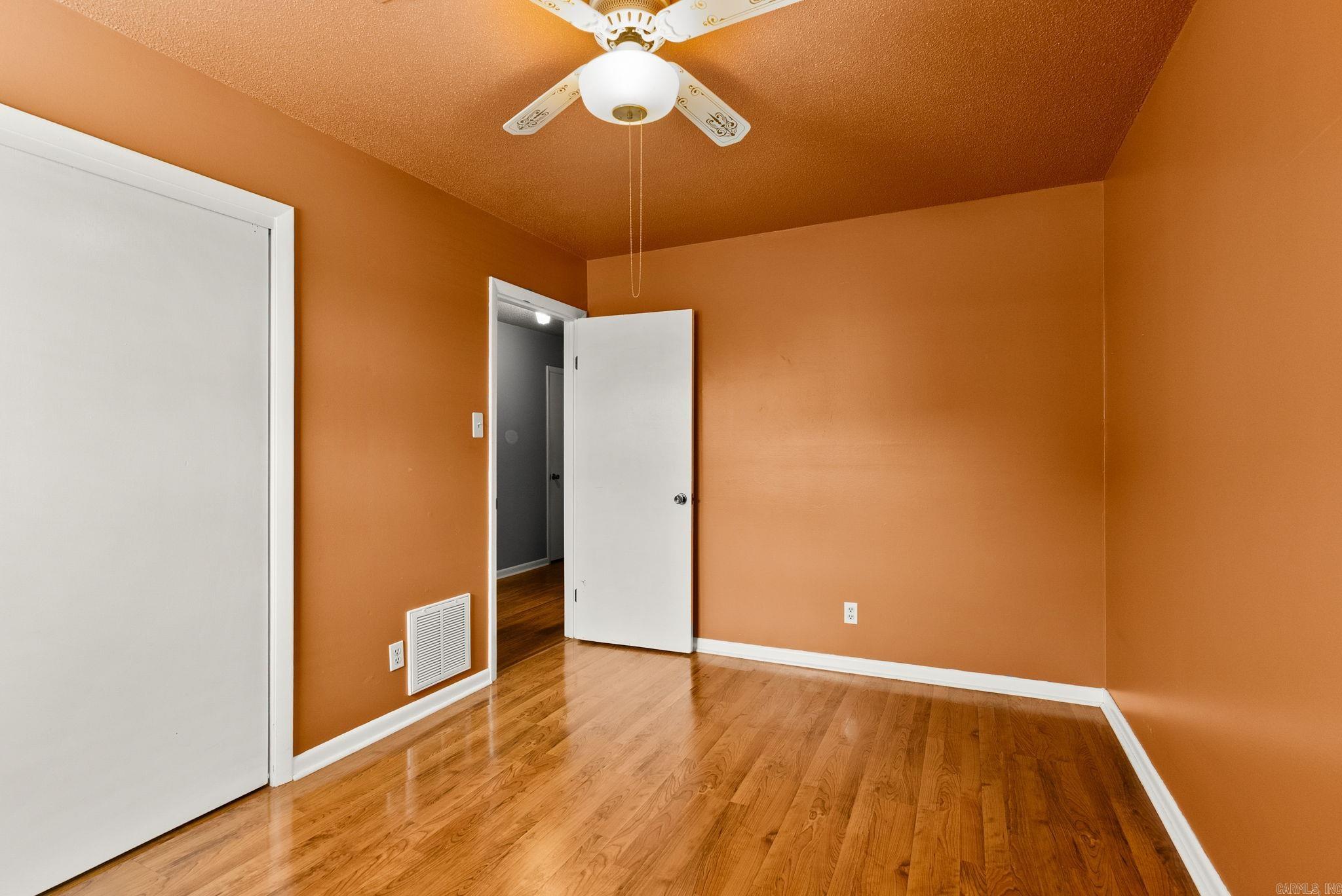 8721 Claremont Avenue Property Photo 26