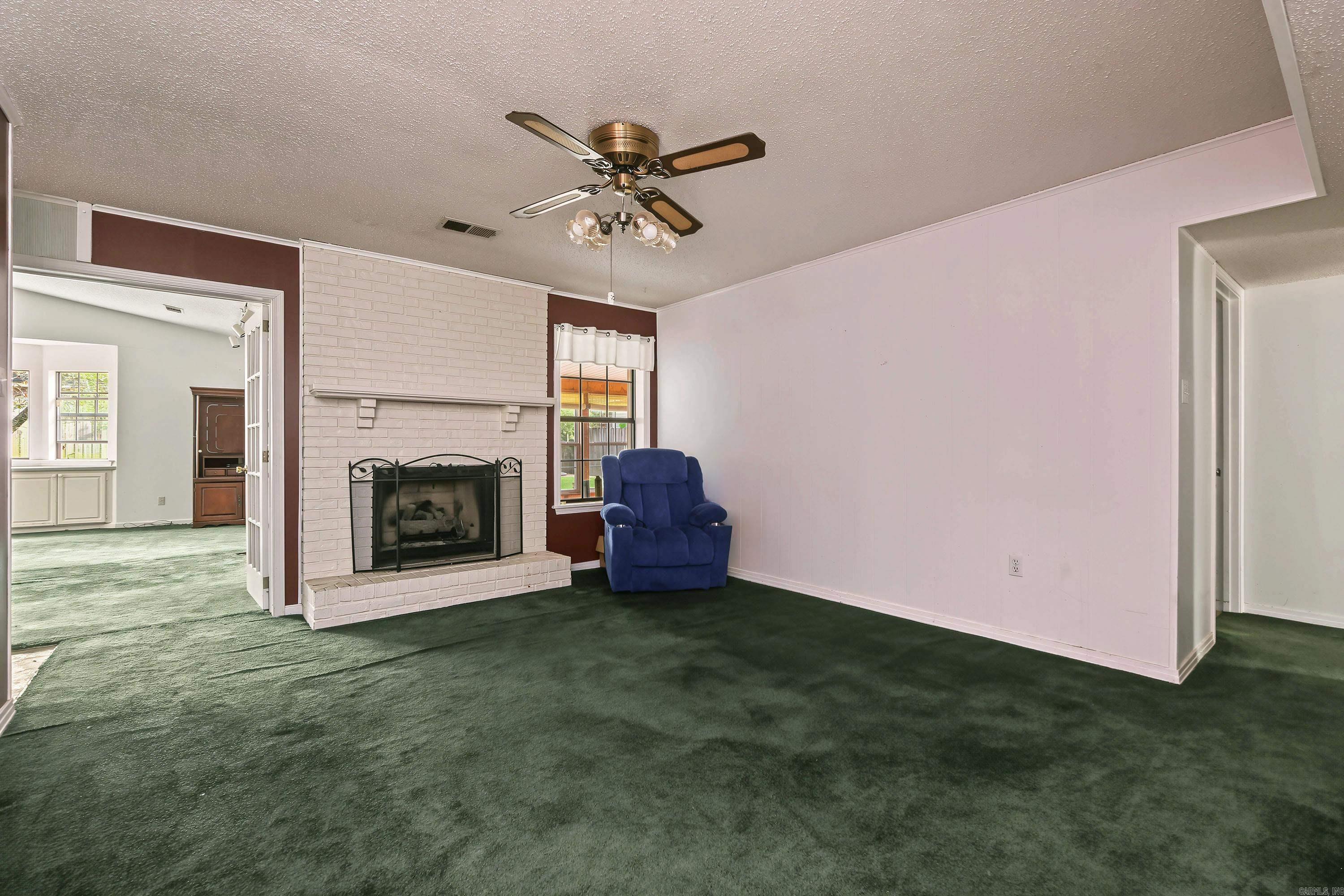 320 Corkwood Drive Property Photo 4
