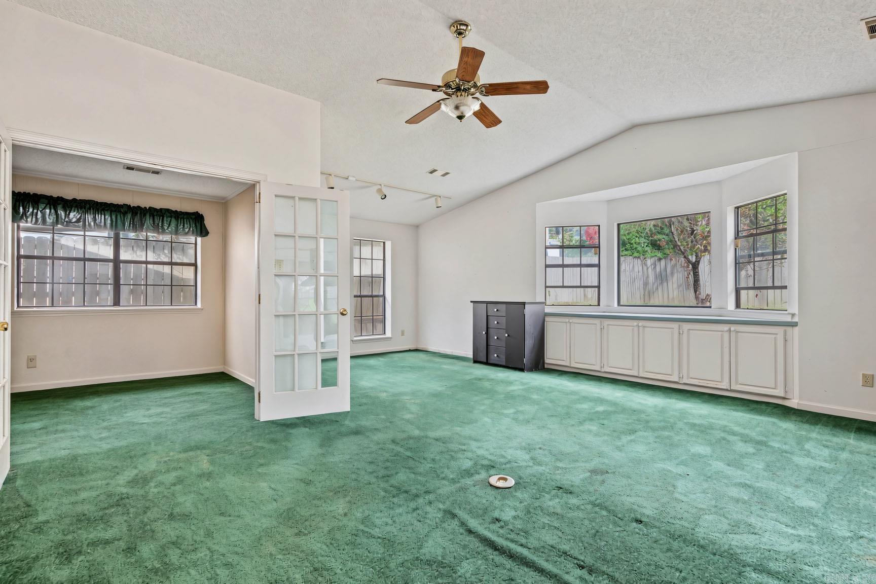 320 Corkwood Drive Property Photo 9