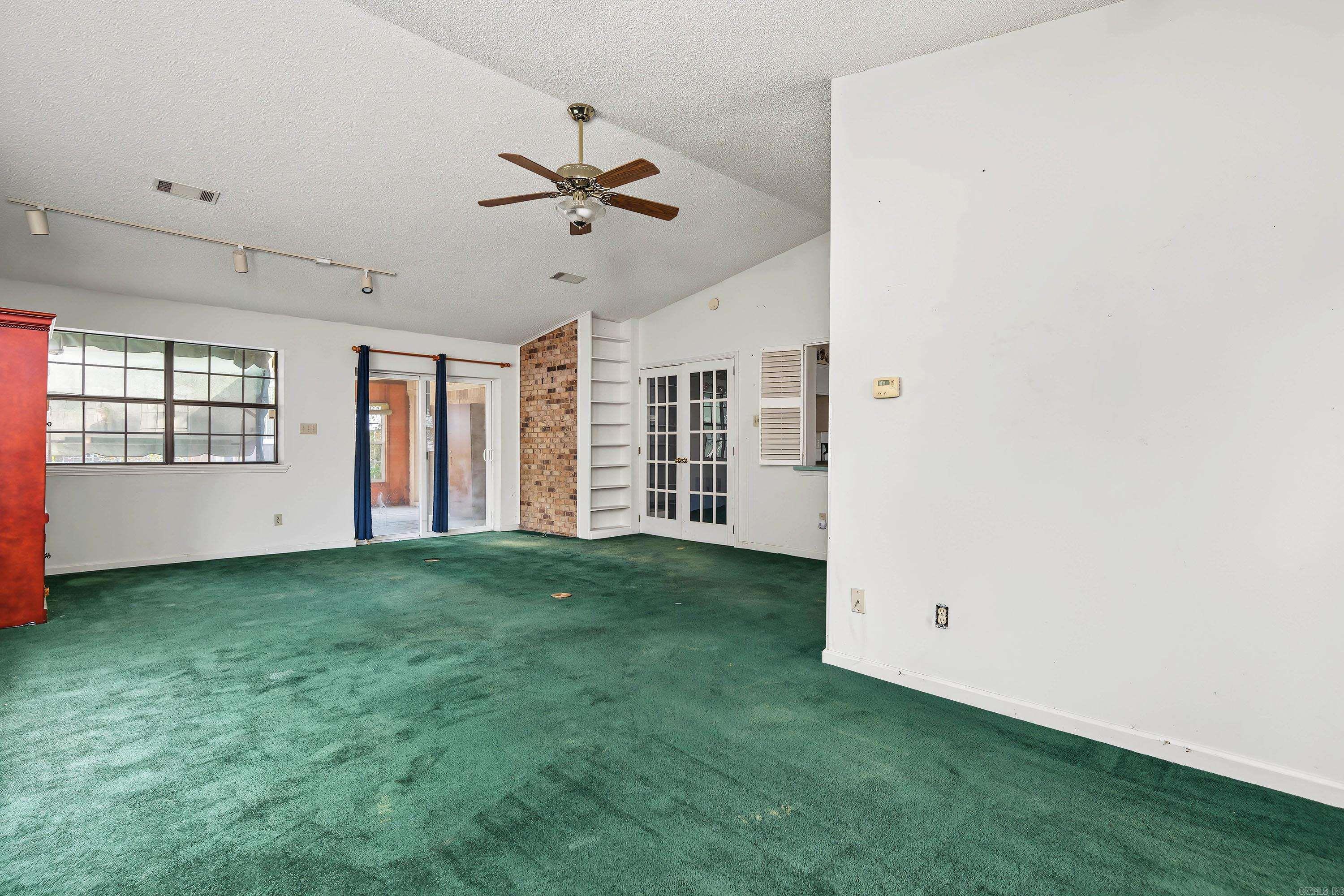 320 Corkwood Drive Property Photo 10
