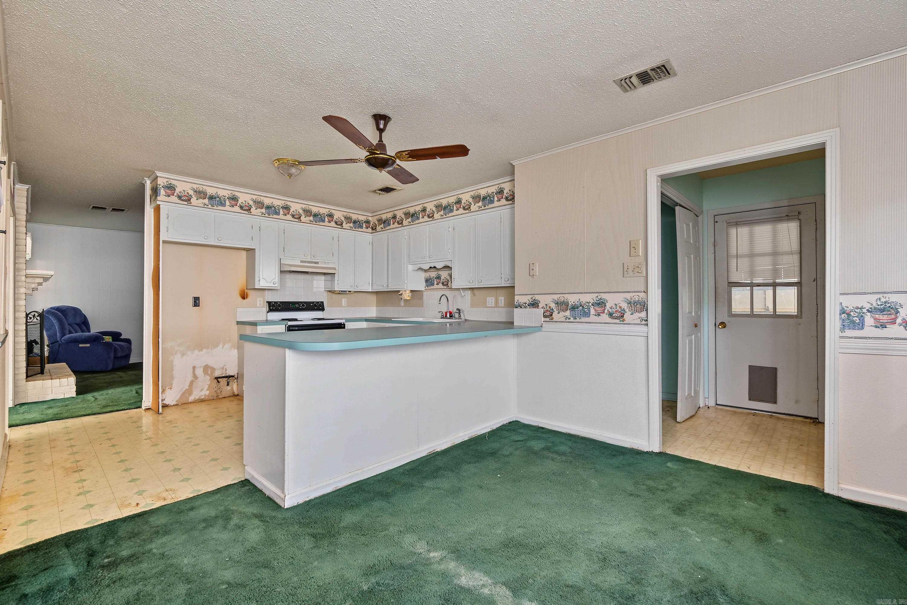 320 Corkwood Drive Property Photo 12
