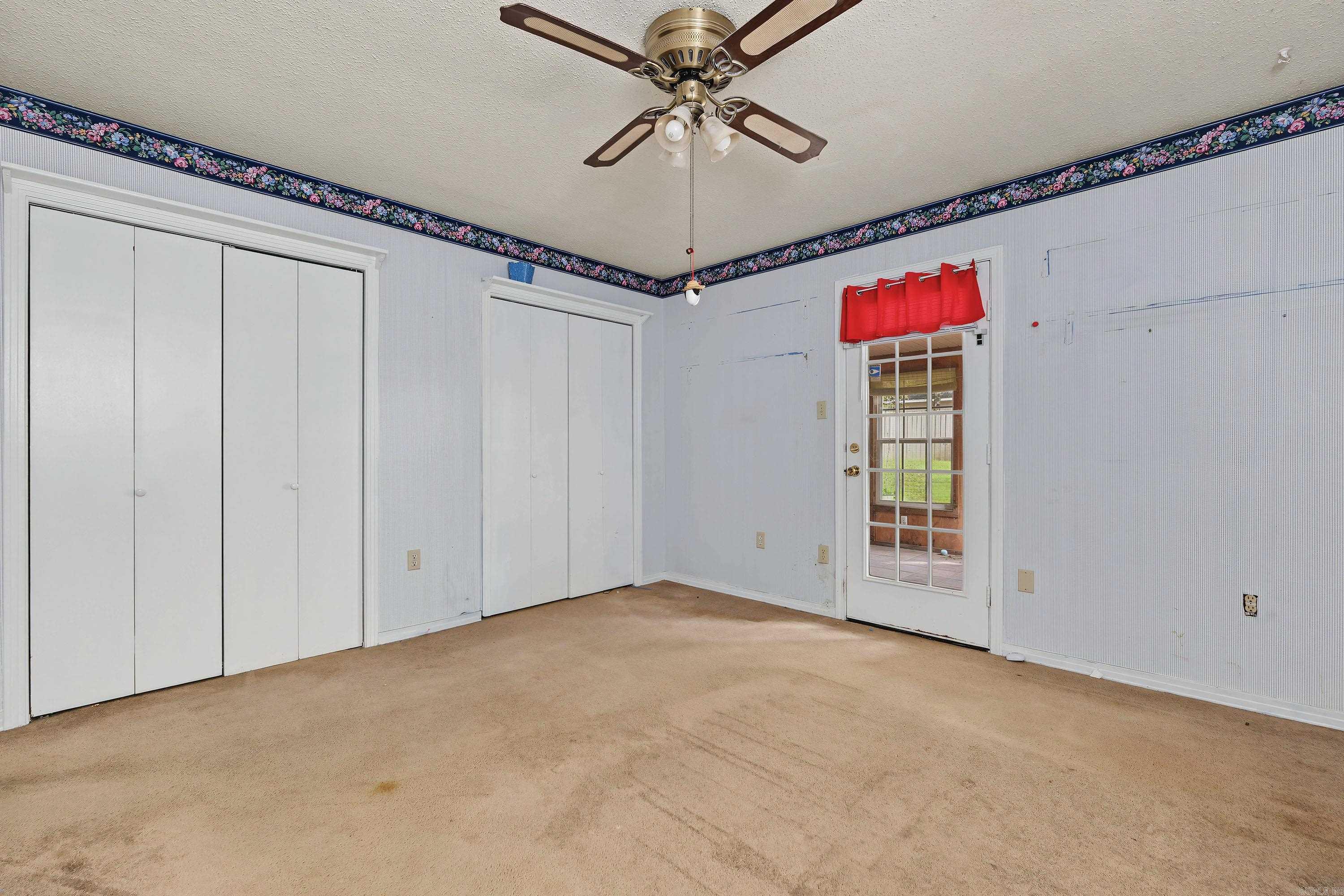 320 Corkwood Drive Property Photo 22