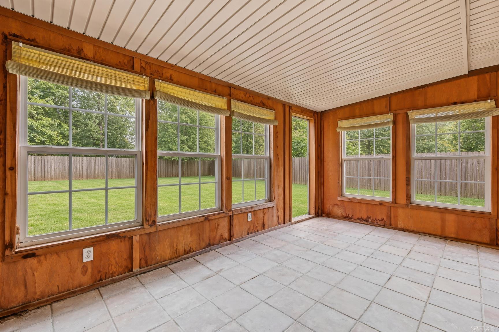 320 Corkwood Drive Property Photo 36