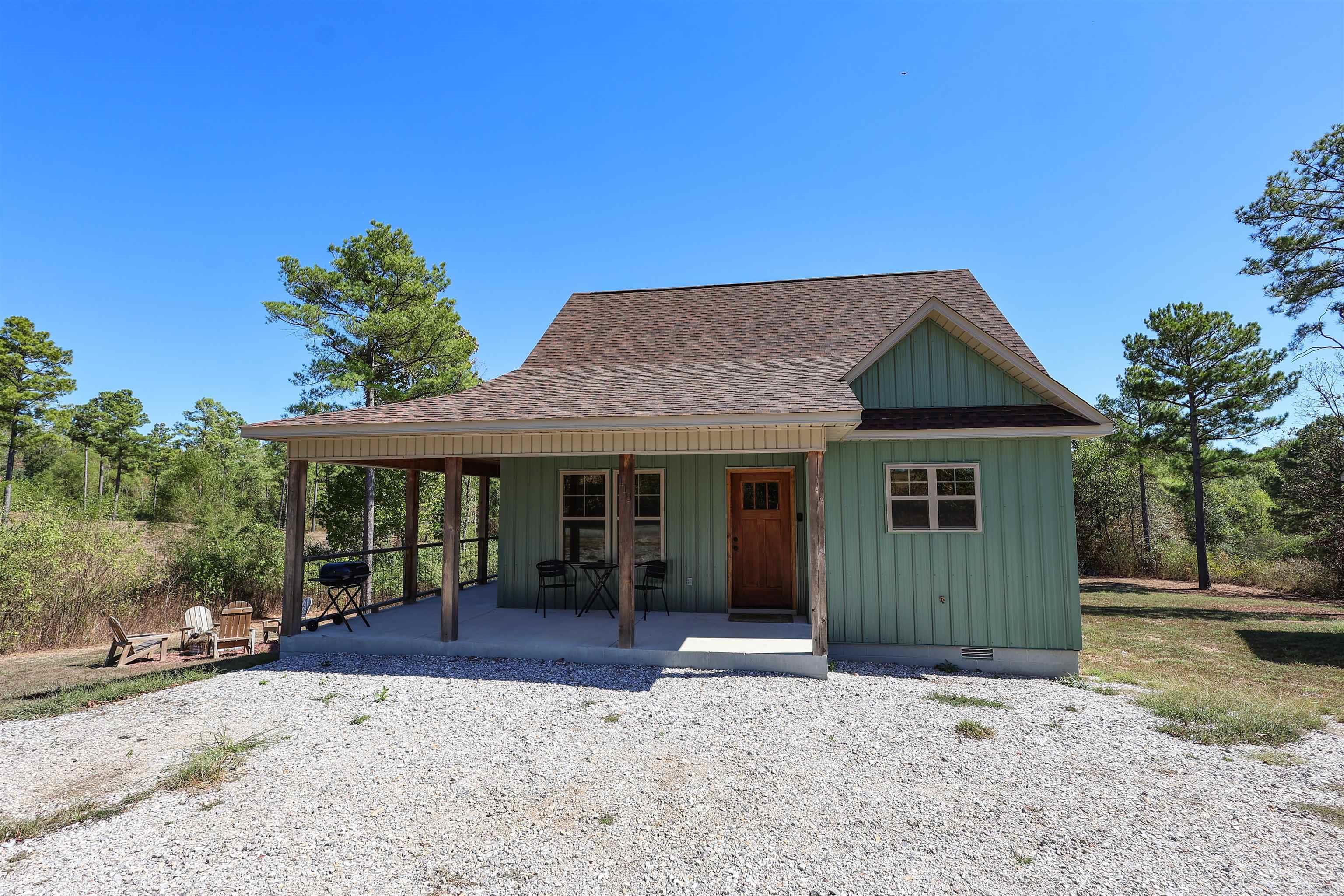 118 Anderson Loop Property Photo 1