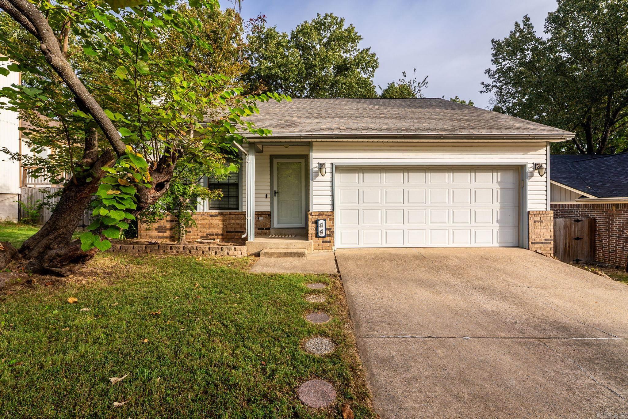 44 Willow Oak Loop Property Photo 1