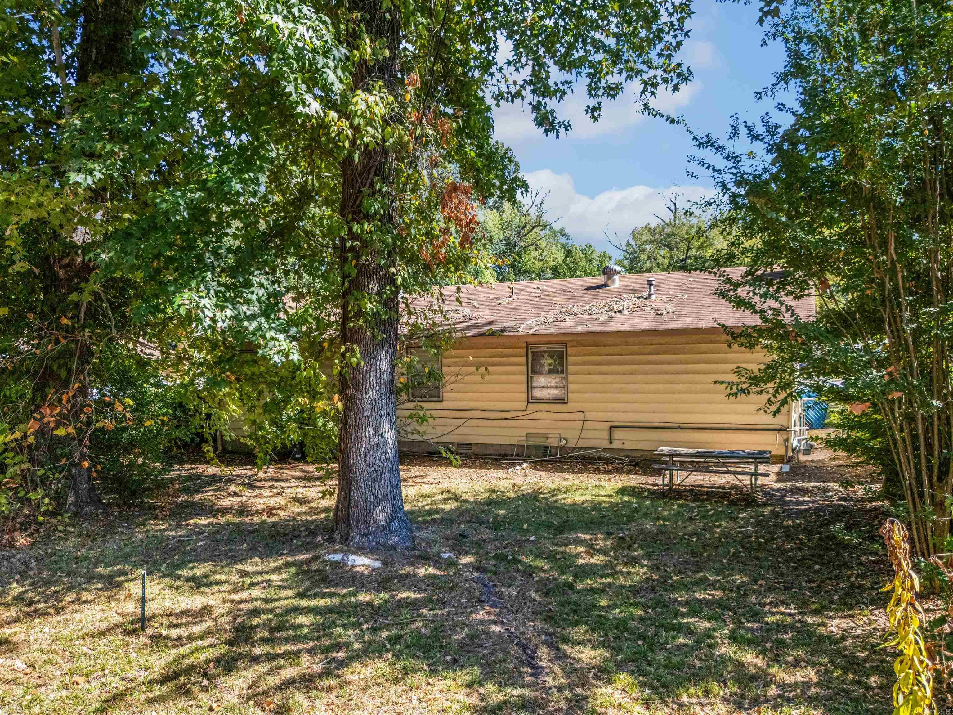 9418 Crofton Drive Property Photo 7
