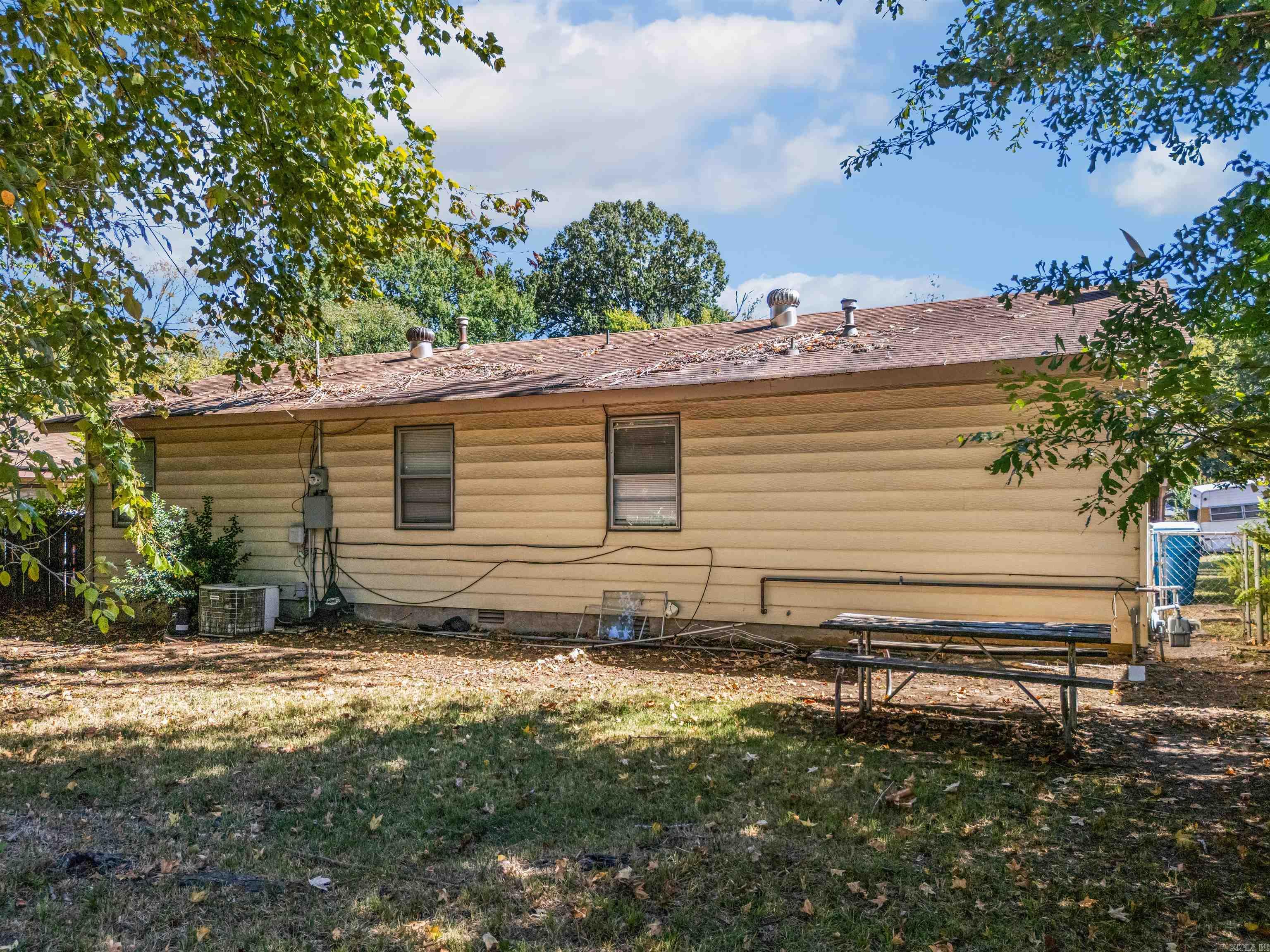 9418 Crofton Drive Property Photo 11