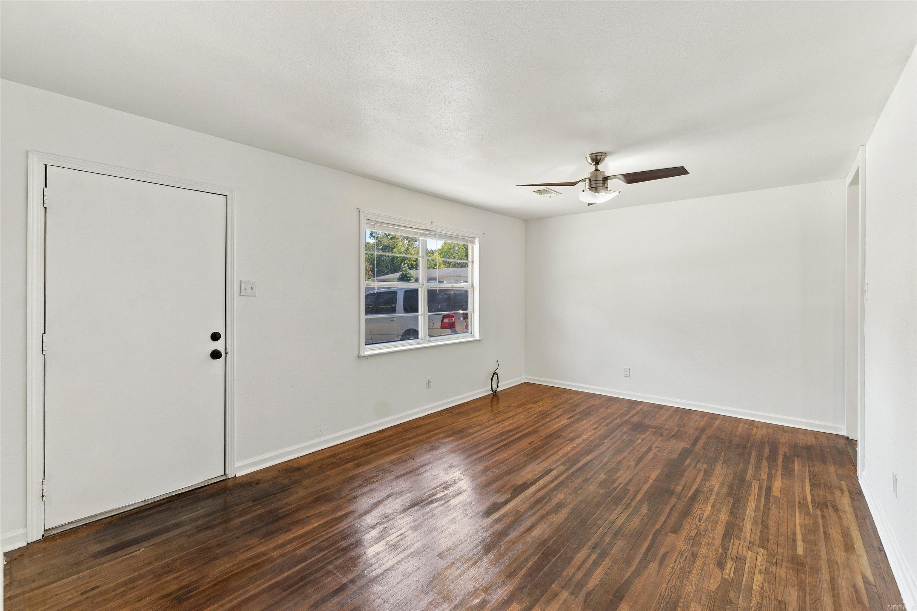 9418 Crofton Drive Property Photo 15