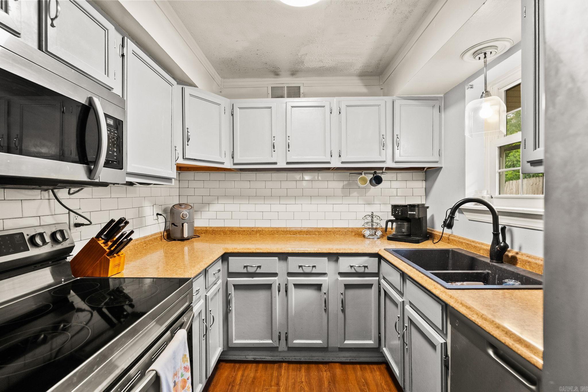 1803 Buffalo Ct Property Photo 12