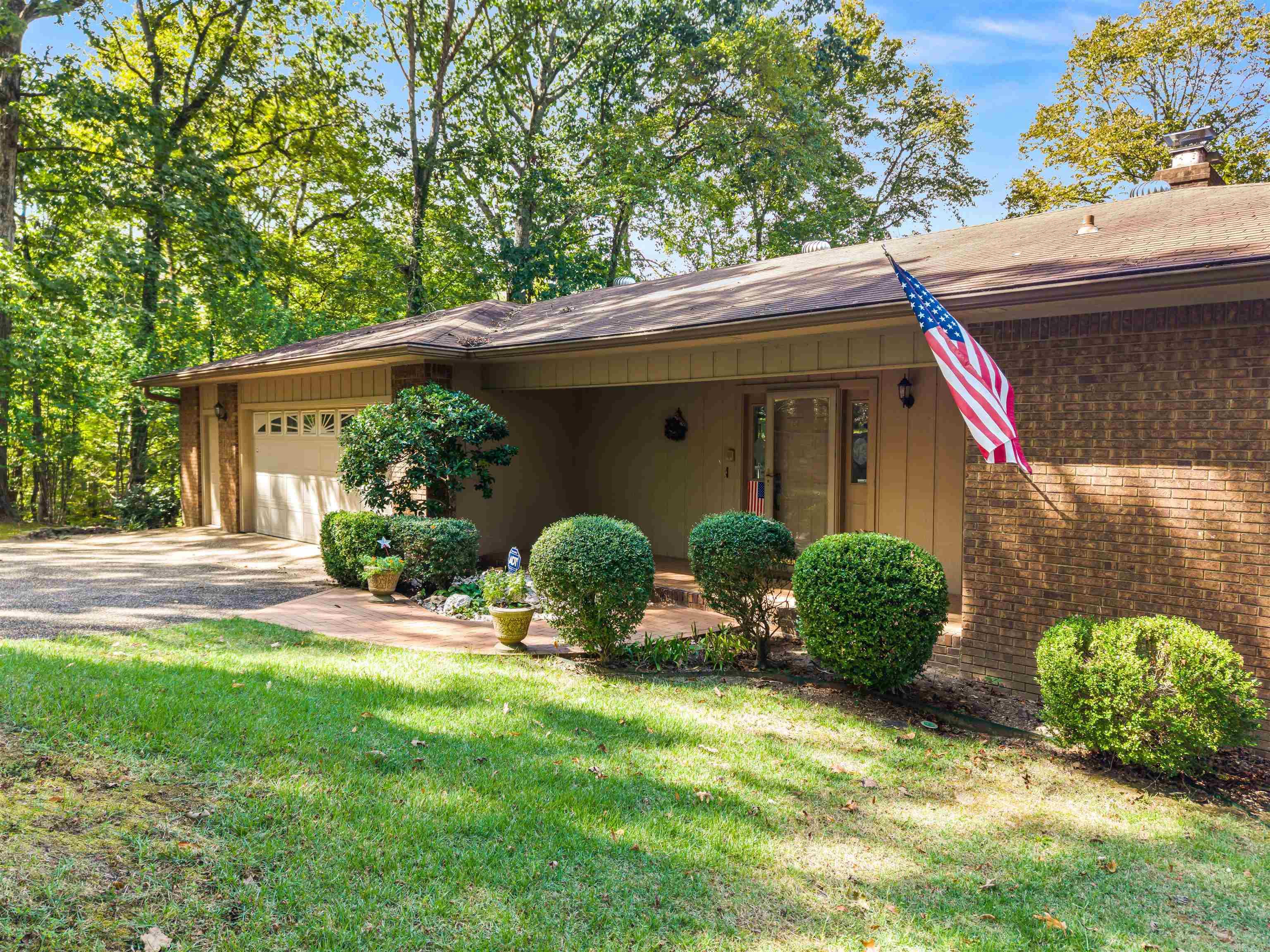 18 Rubi Circle Property Photo 8