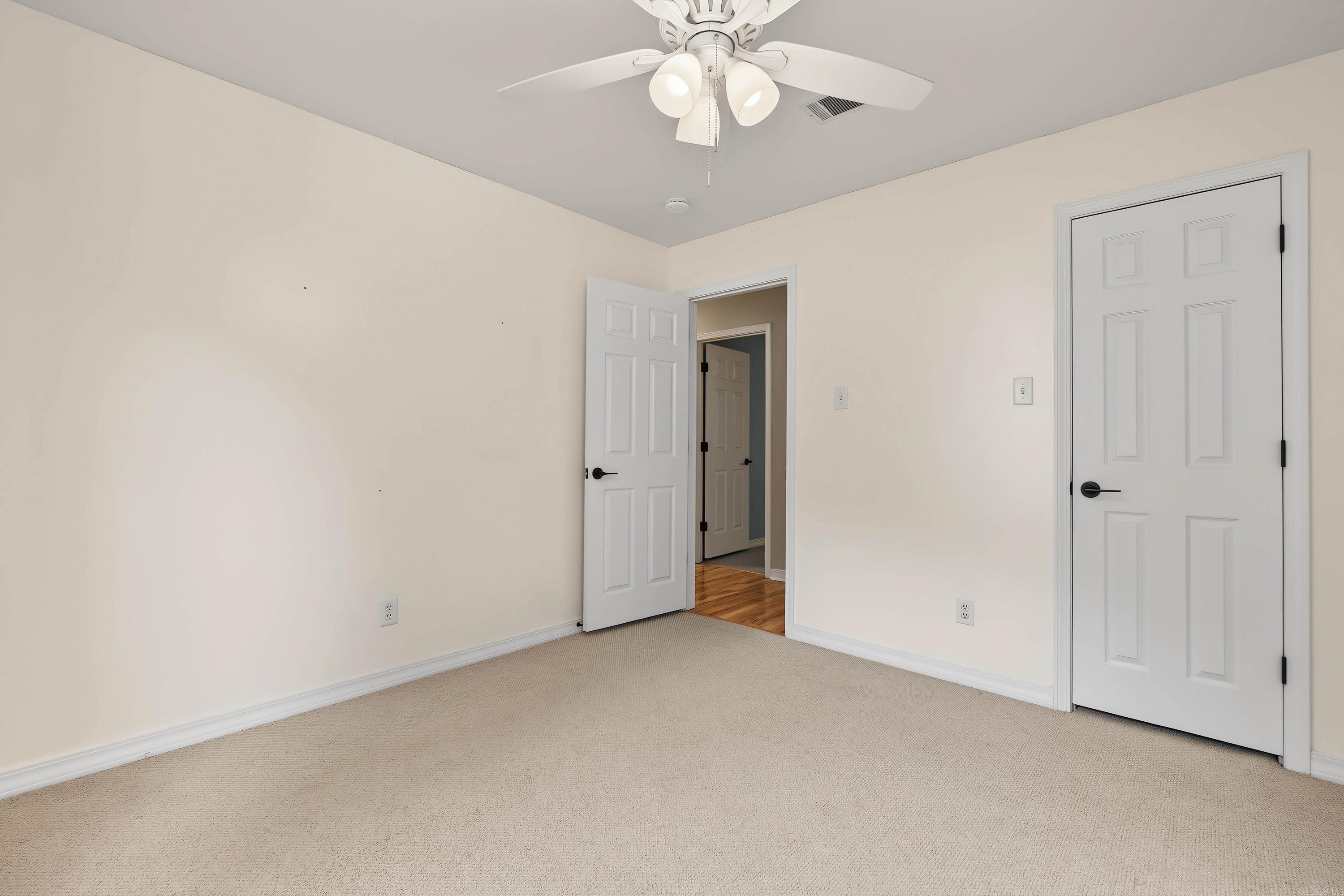 602 Parkway Place Drive Property Photo 20