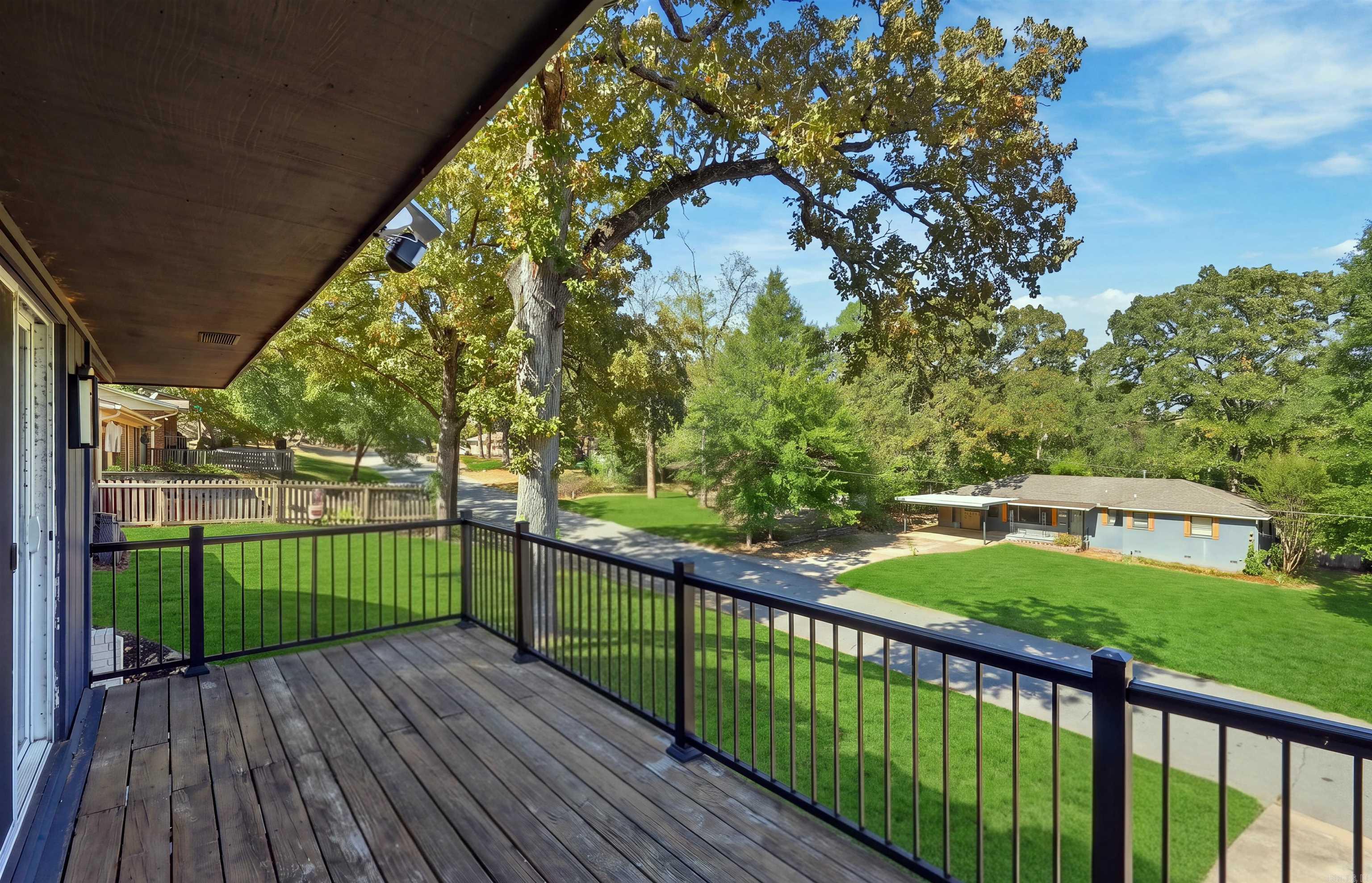 3717 Loch Lane Property Photo 11
