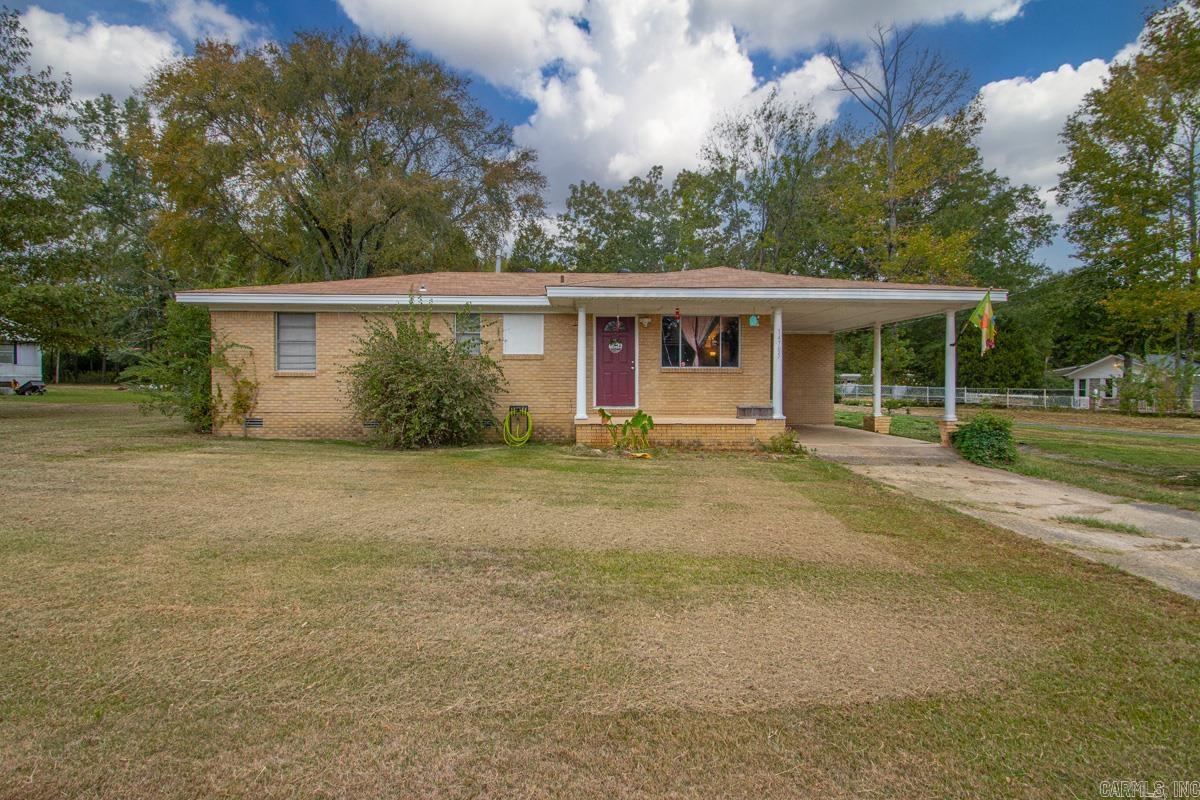 14705 Cedar Lane Property Photo 1