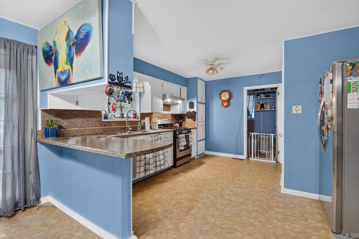 14705 Cedar Lane Property Photo 8
