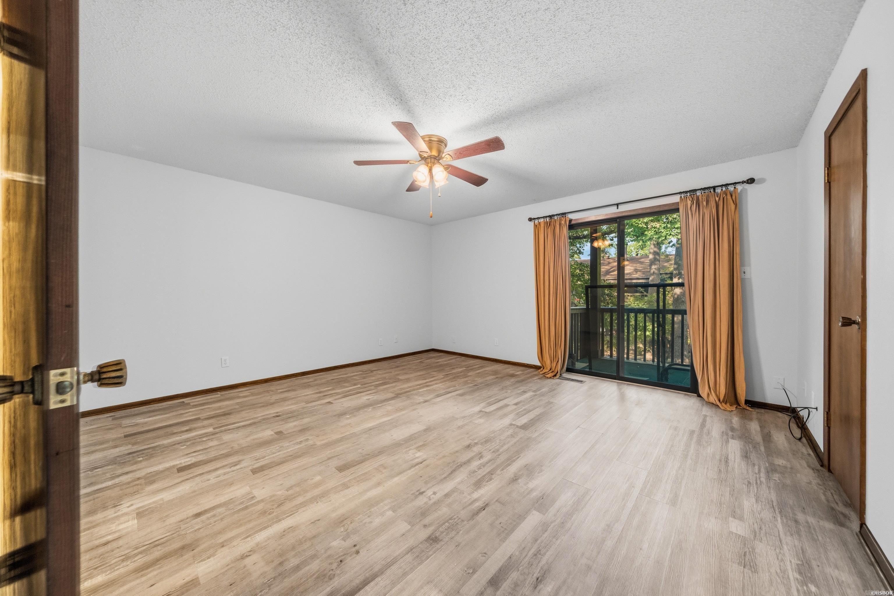 2315 Lakeshore Drive J1 Property Photo 17