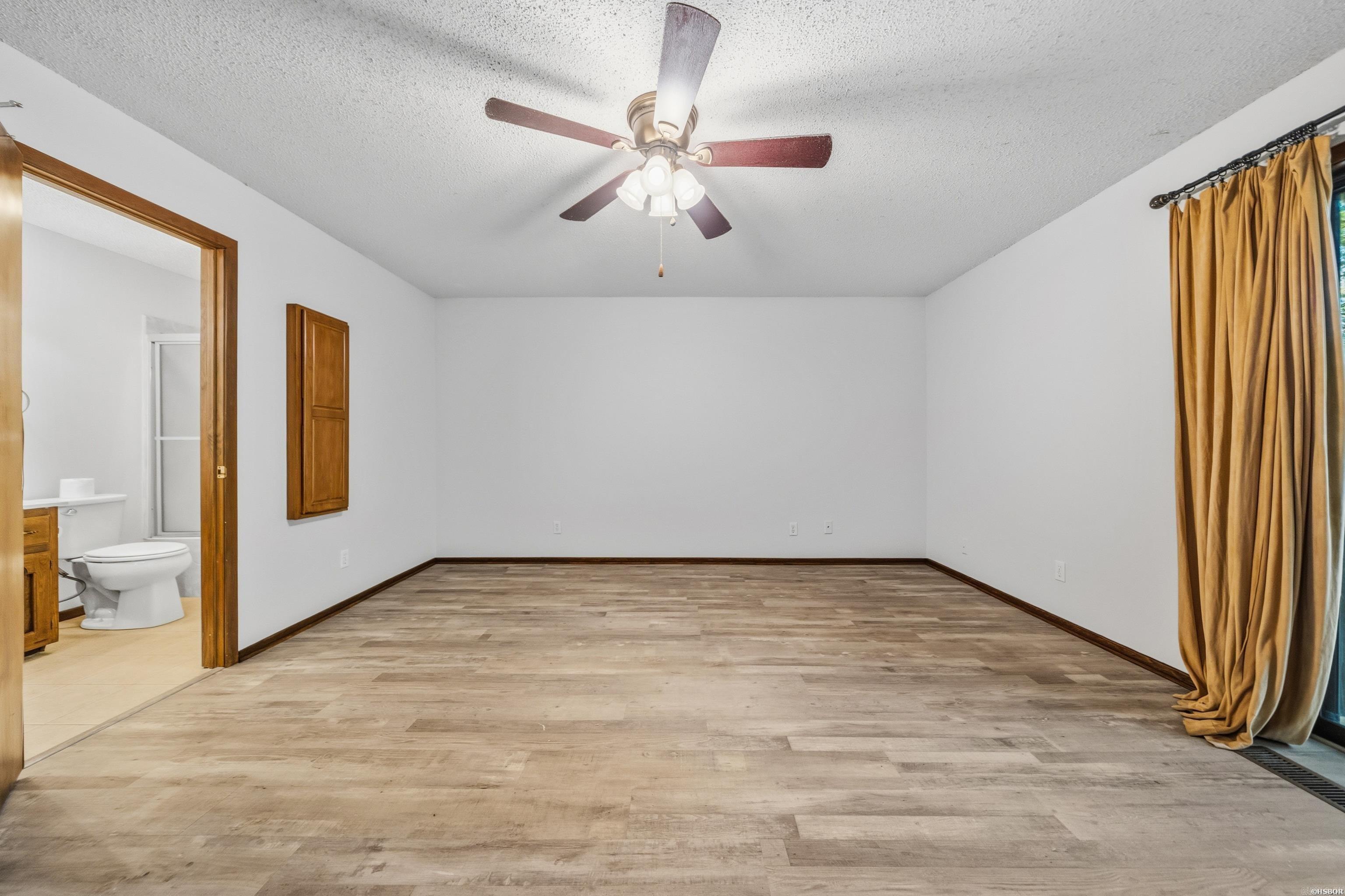2315 Lakeshore Drive J1 Property Photo 18
