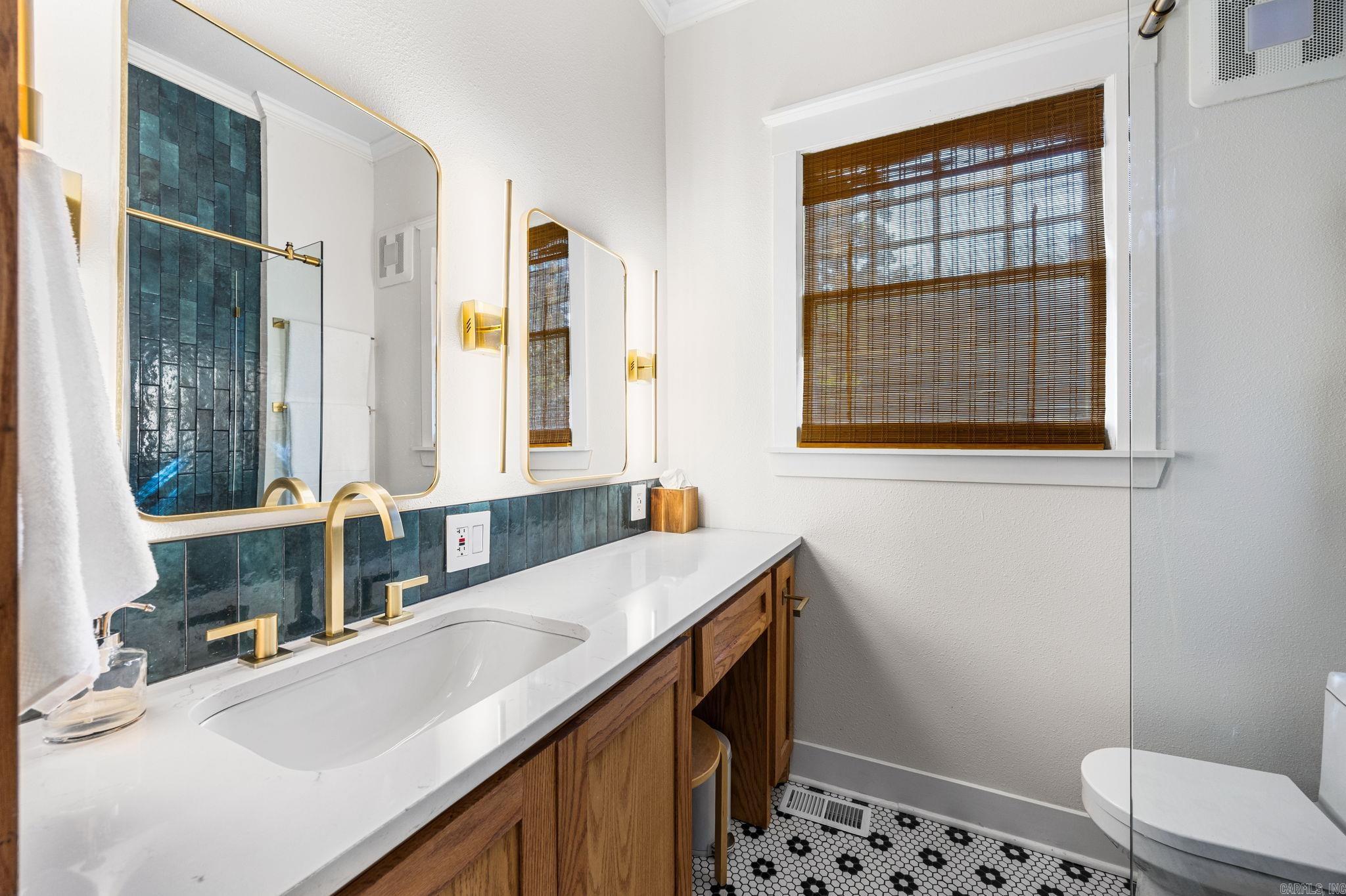 510 N Martin Street Property Photo 24
