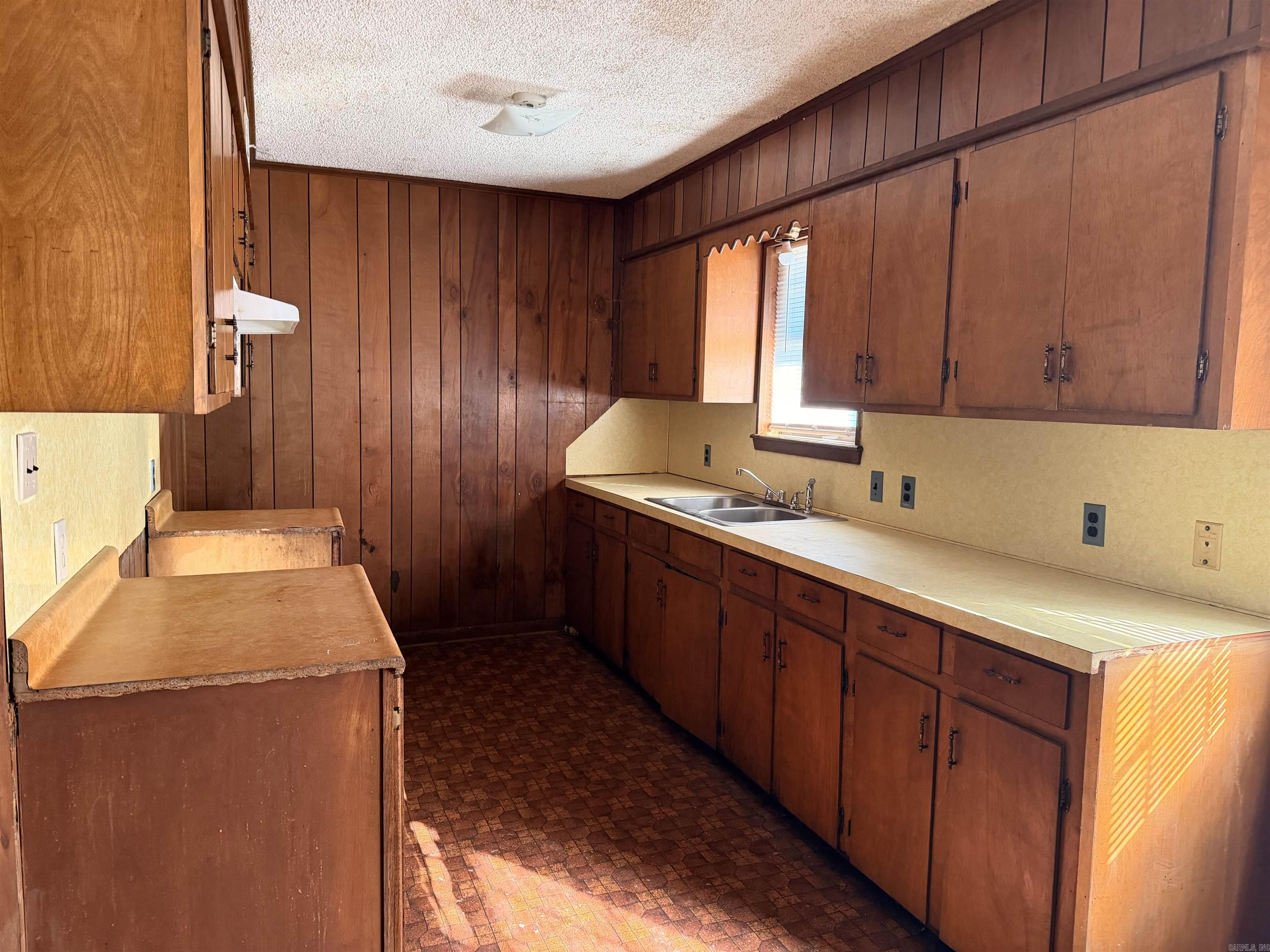 511 E Washington Street Property Photo 10
