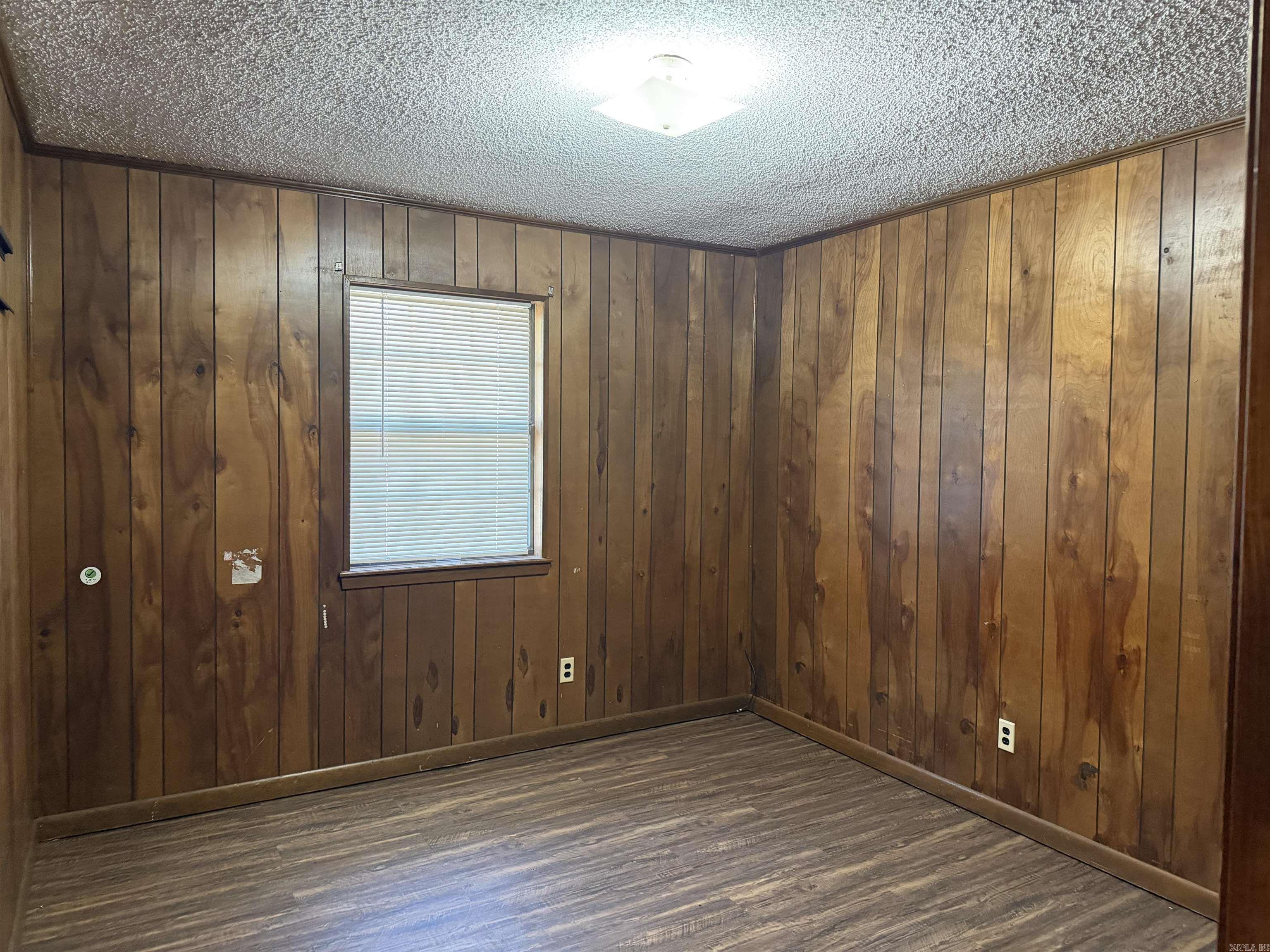 511 E Washington Street Property Photo 15
