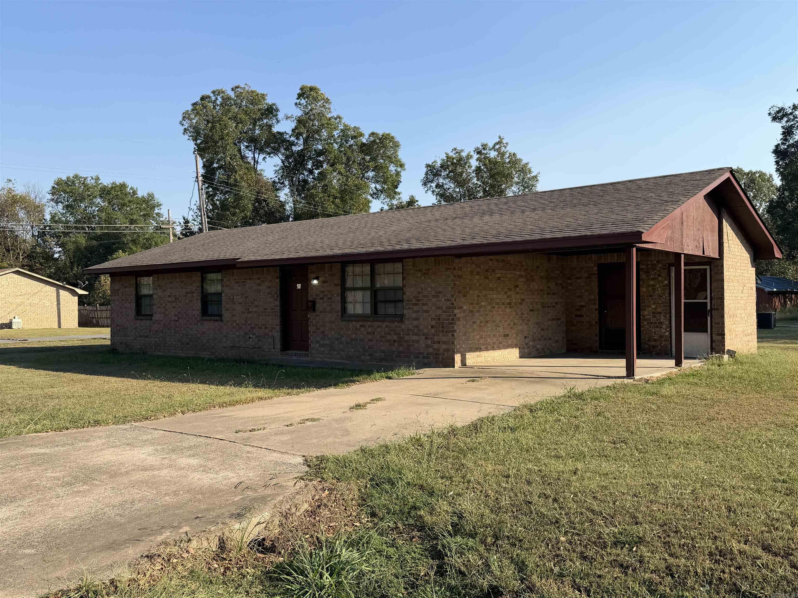 511 E Washington Street Property Photo 24