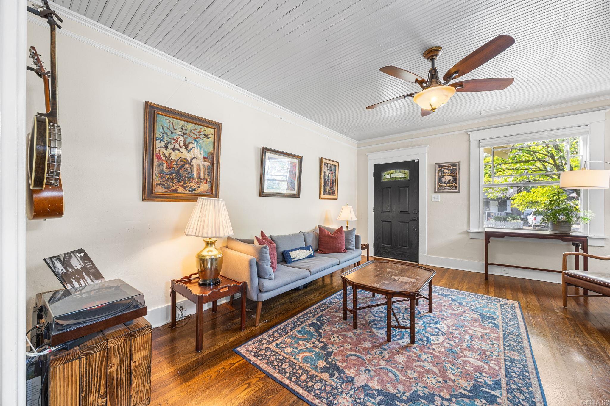 211 Johnson Street Property Photo 12