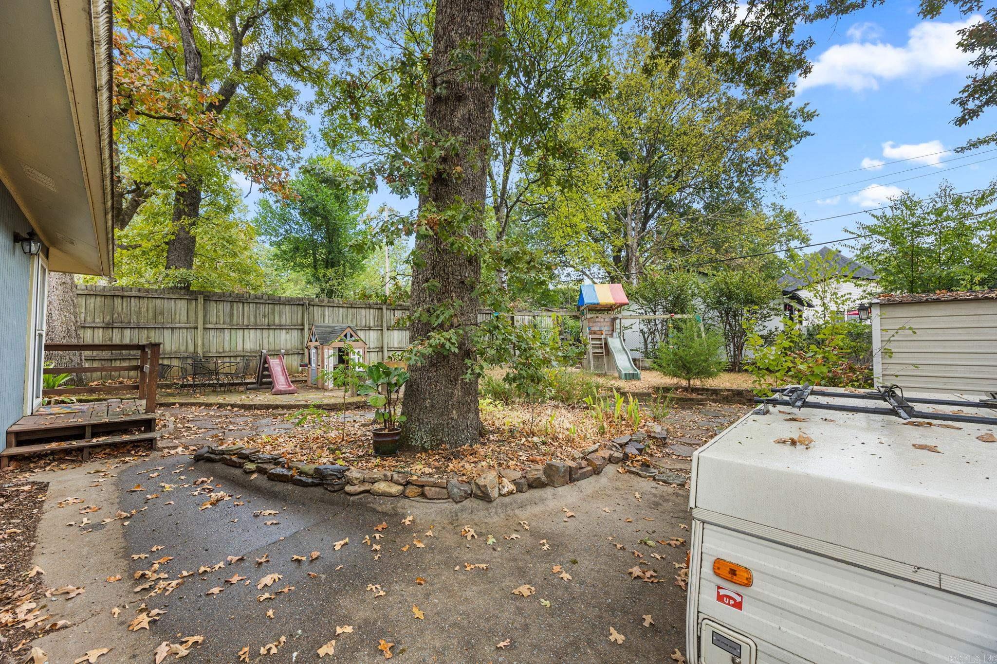 211 Johnson Street Property Photo 39