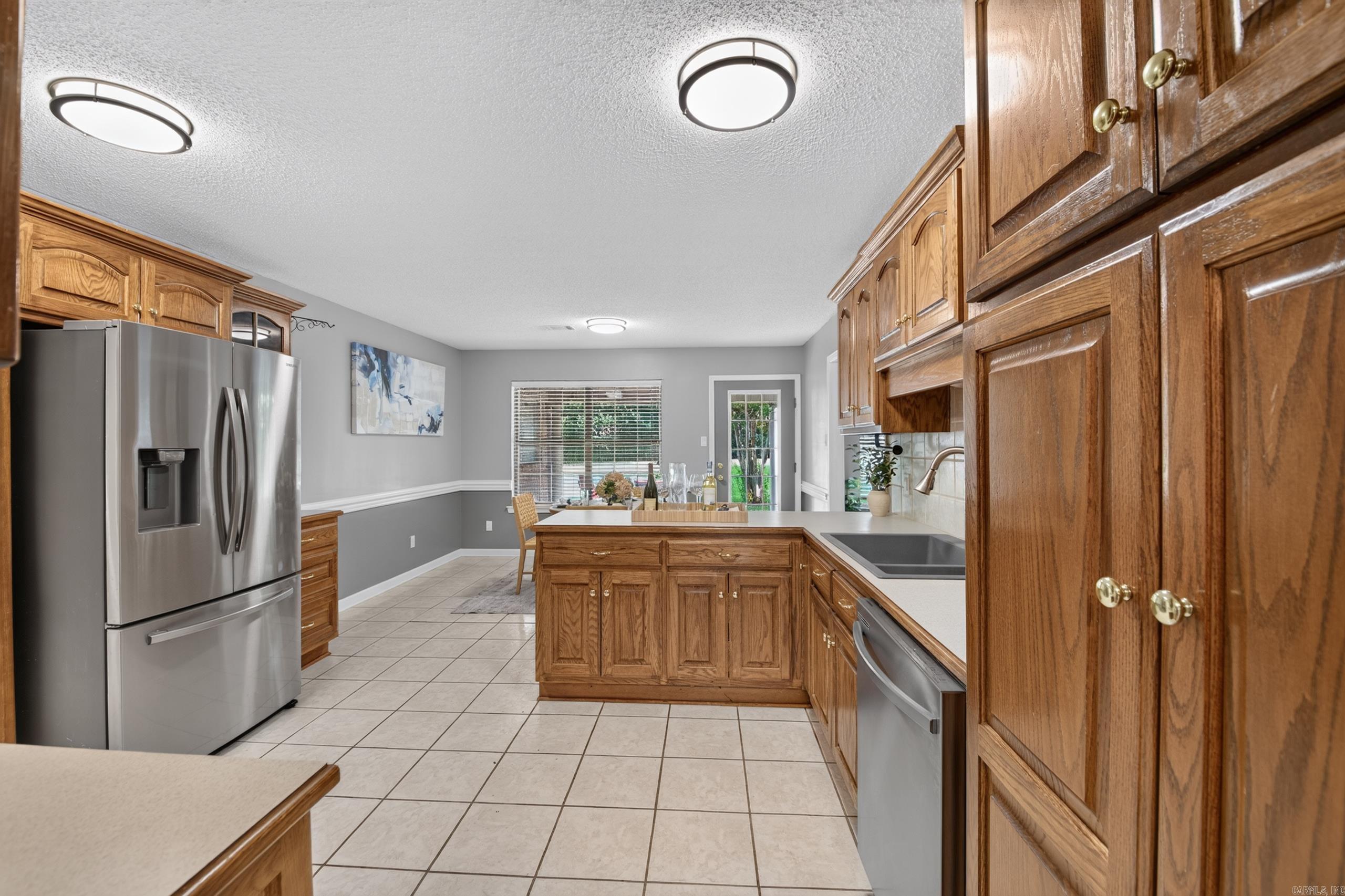 1705 N Lincoln Property Photo 12