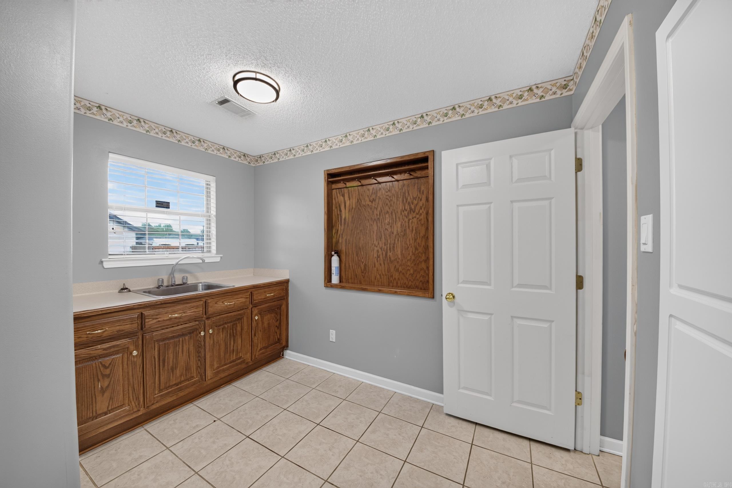 1705 N Lincoln Property Photo 22