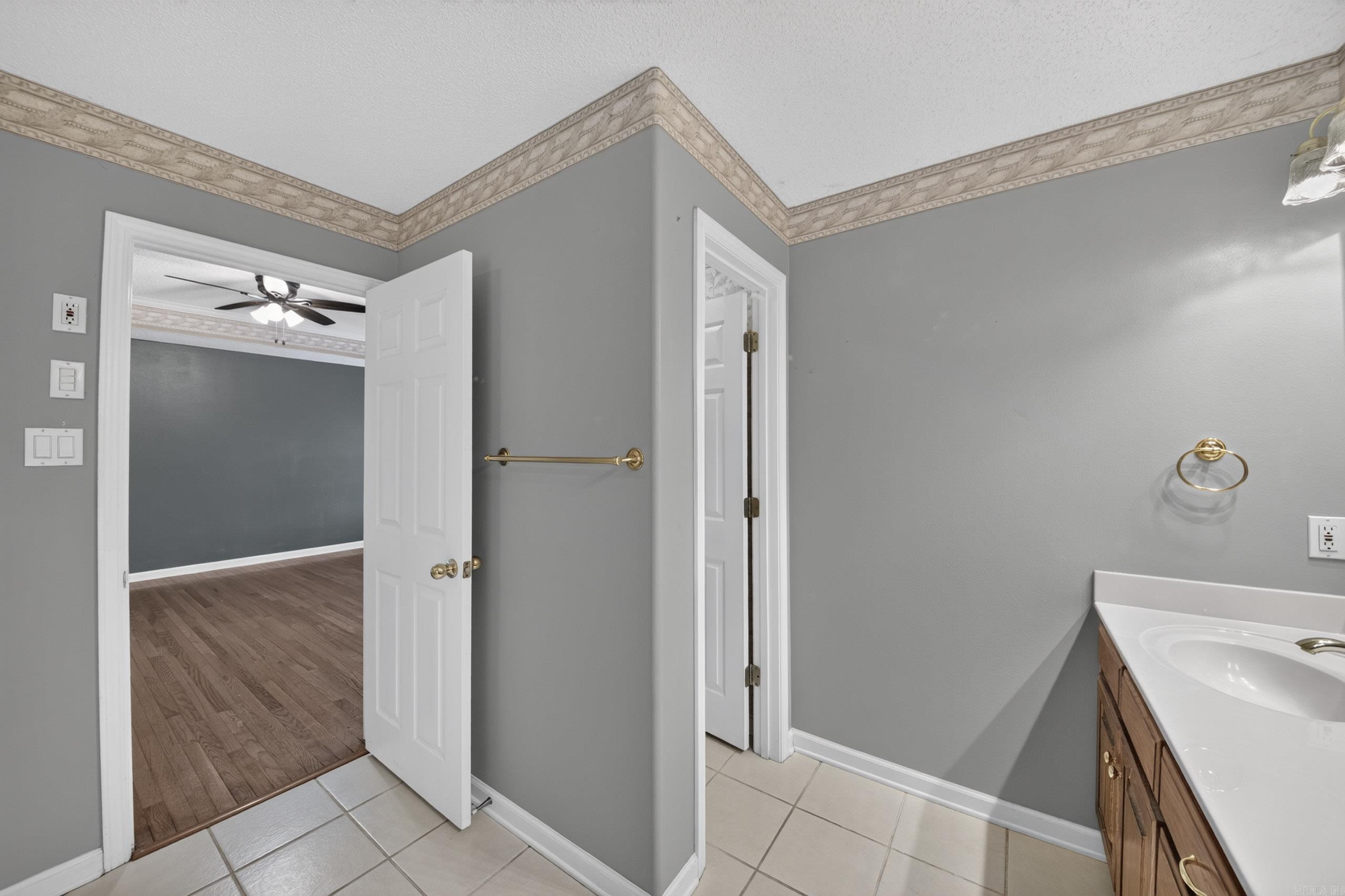 1705 N Lincoln Property Photo 28