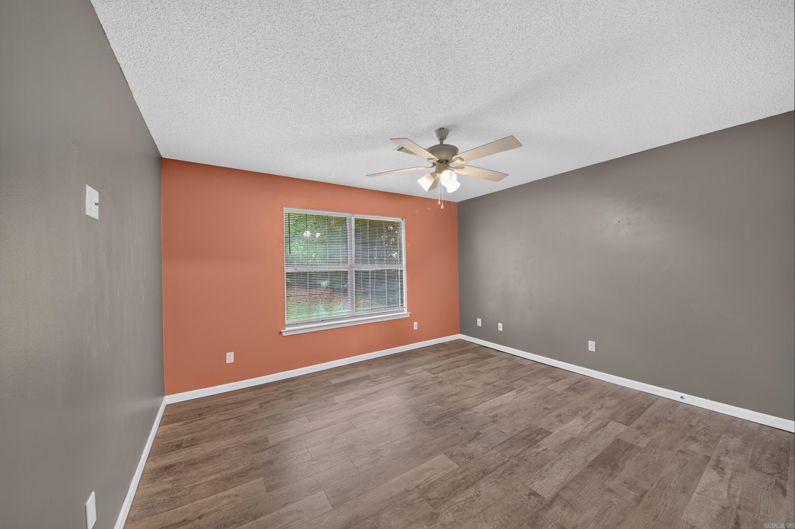 1705 N Lincoln Property Photo 31