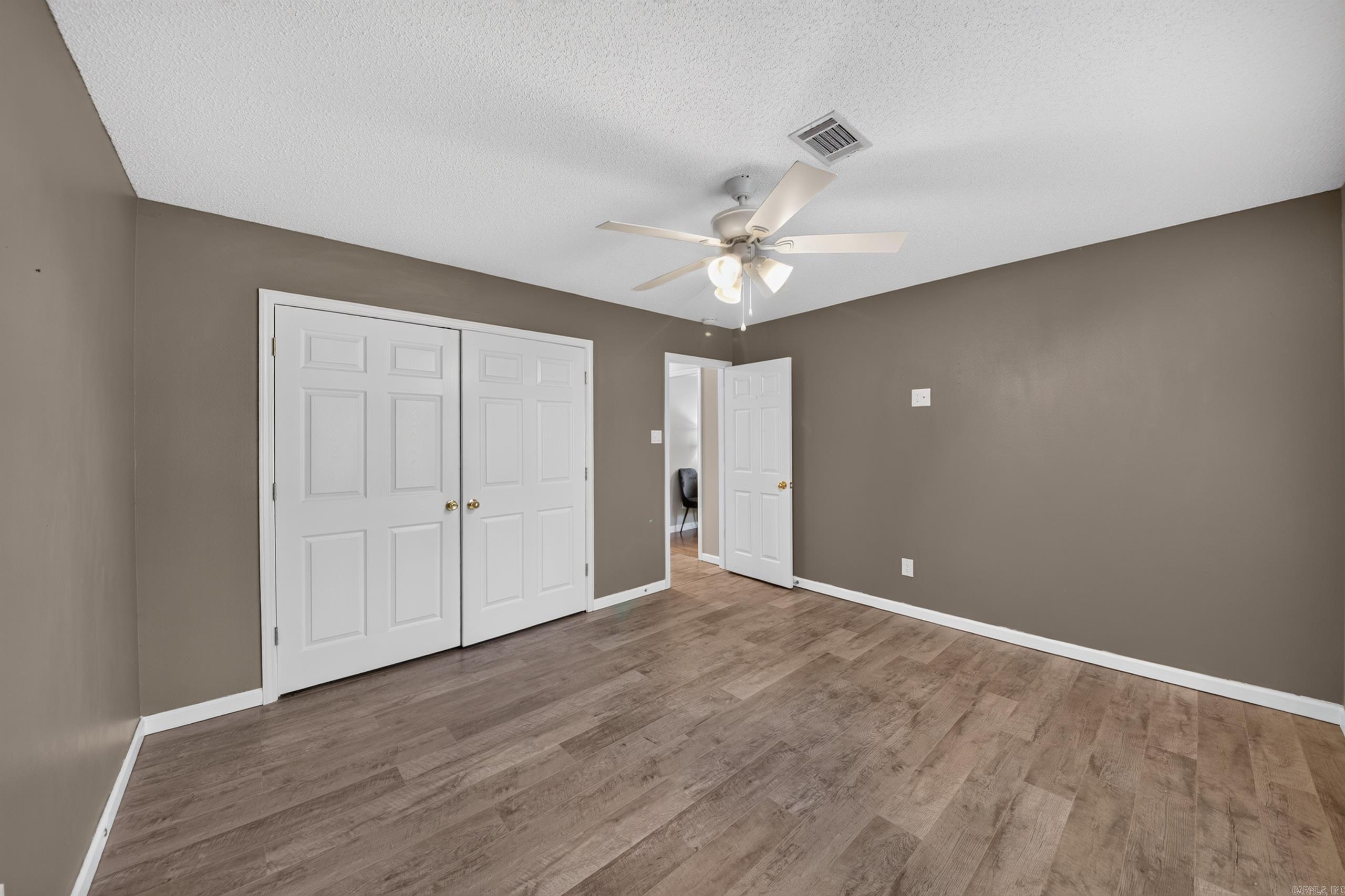 1705 N Lincoln Property Photo 33