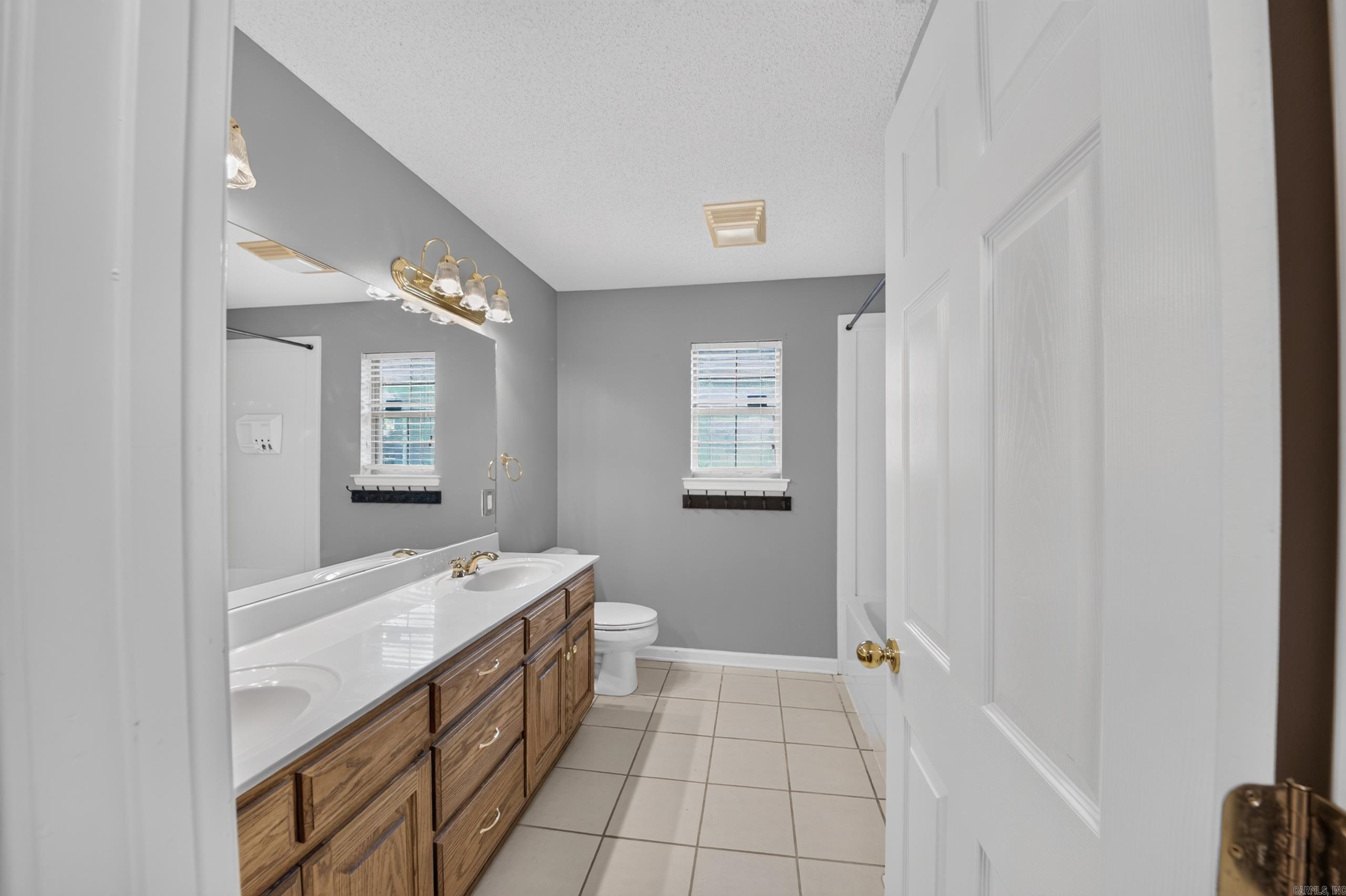 1705 N Lincoln Property Photo 35