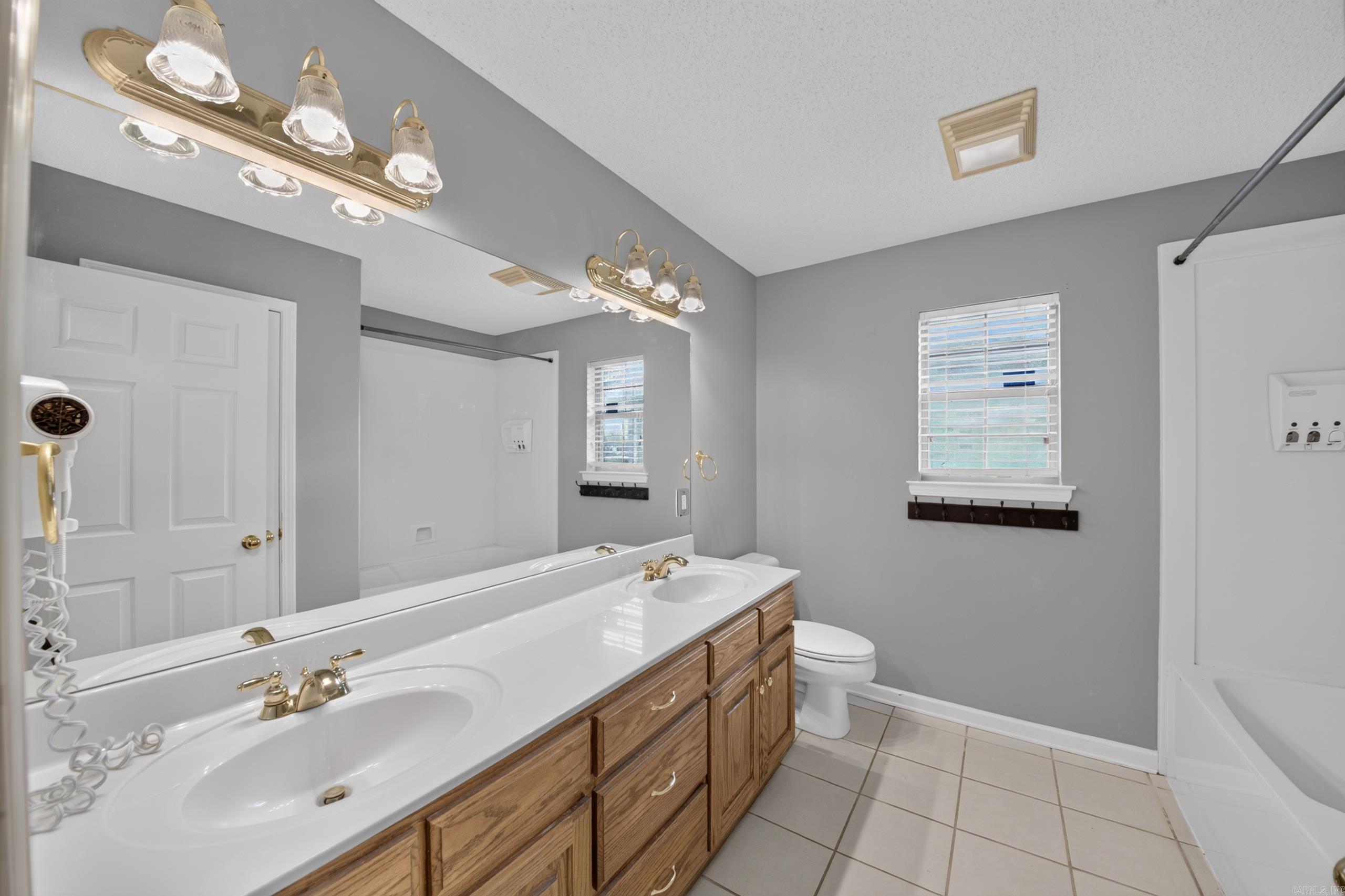 1705 N Lincoln Property Photo 36