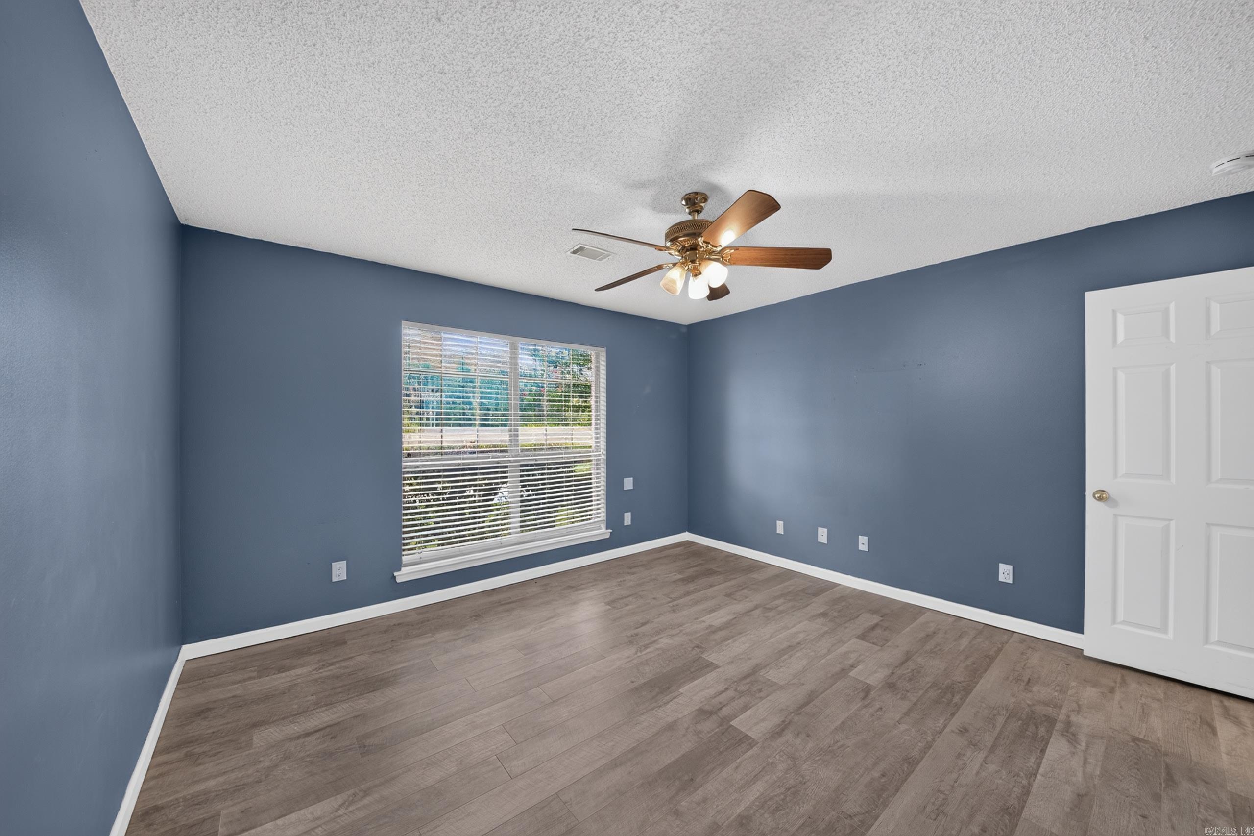 1705 N Lincoln Property Photo 38