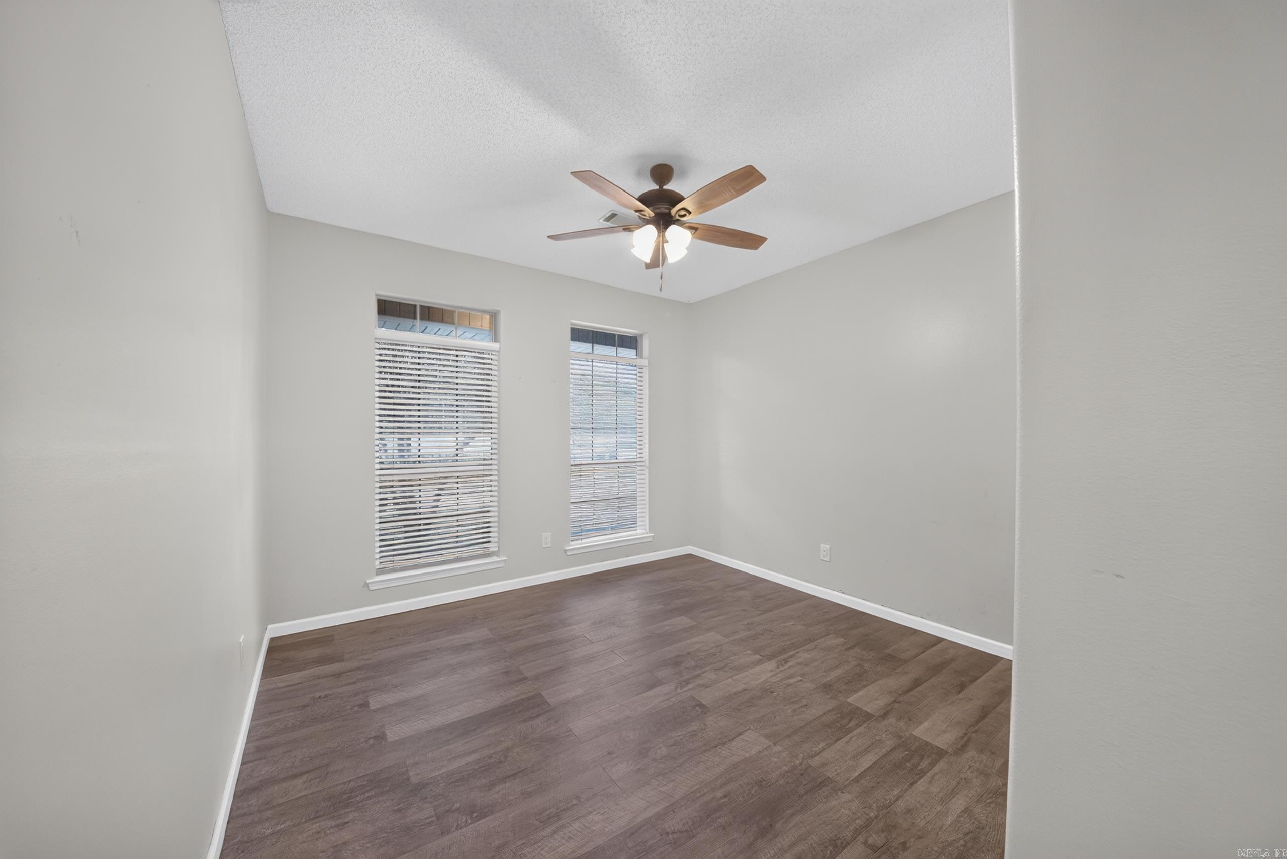1705 N Lincoln Property Photo 41