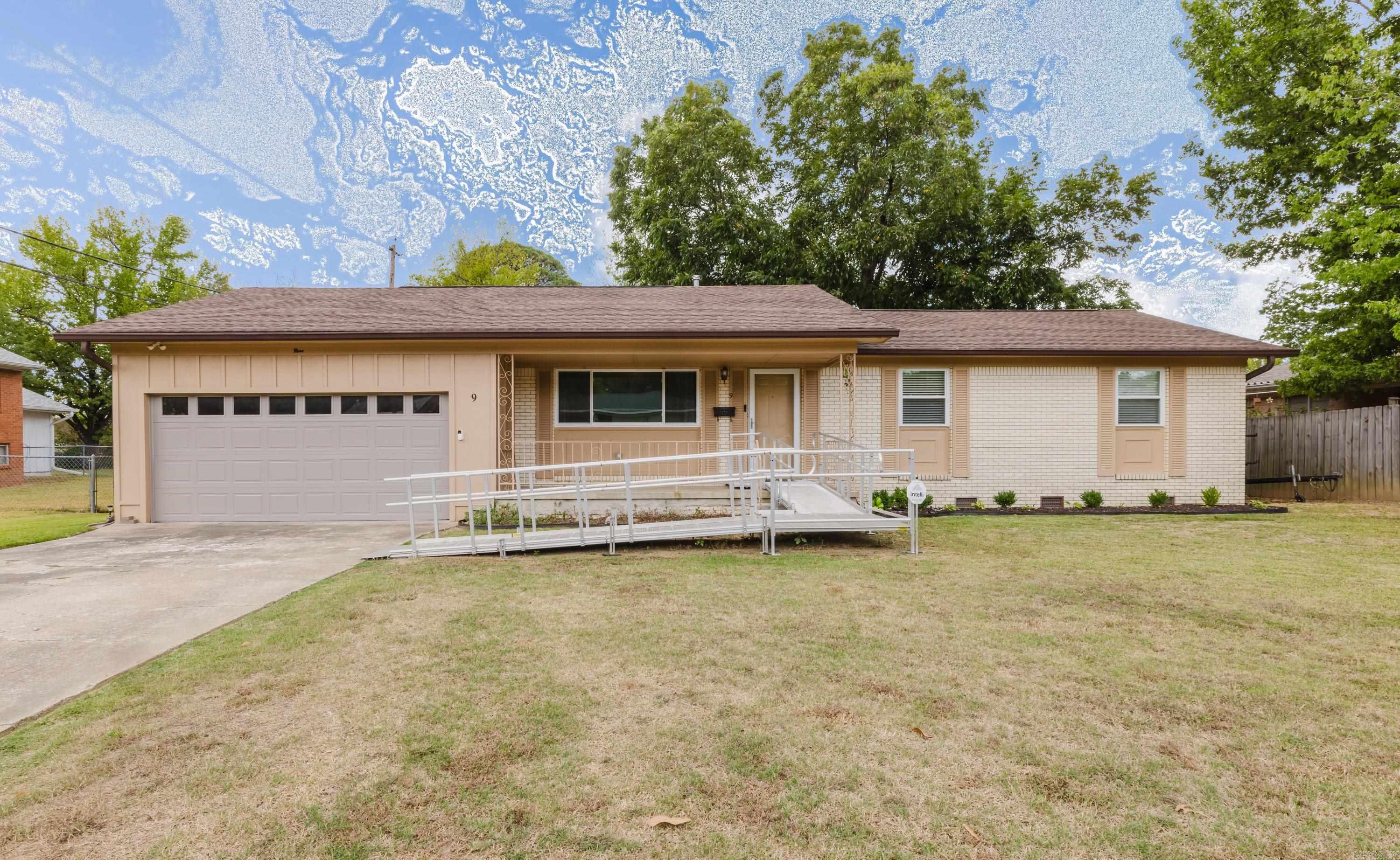 9 Brookhaven Drive Property Photo 1