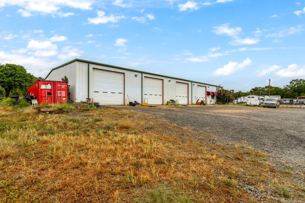 3205 Cimarron Dr Property Photo 3