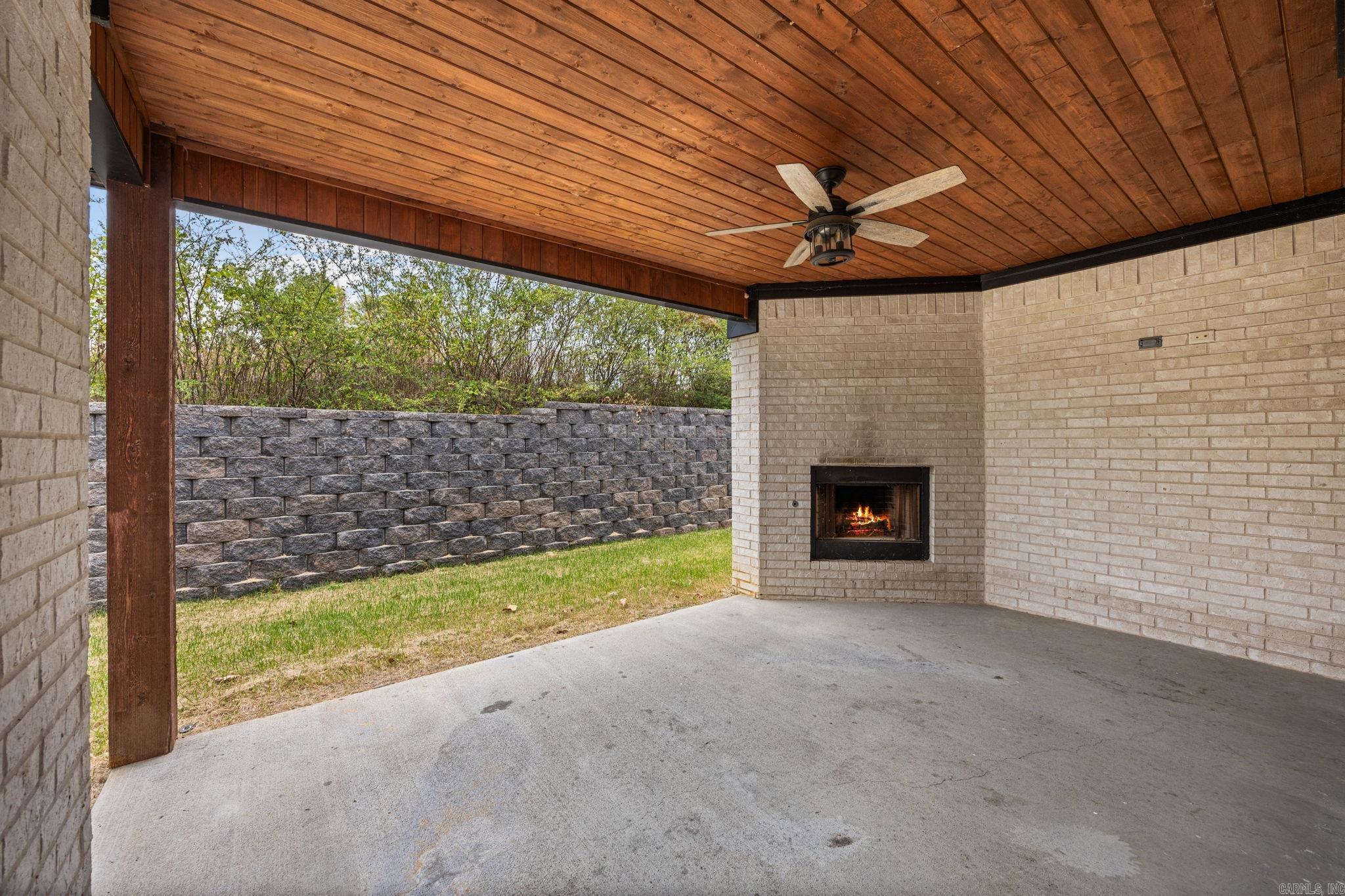 2420 Hurricane Gardens Drive Property Photo 37