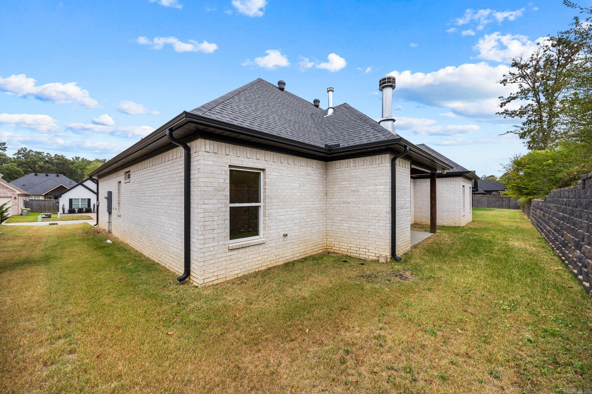 2420 Hurricane Gardens Drive Property Photo 40