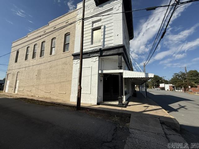 115 N Court St Property Photo 8