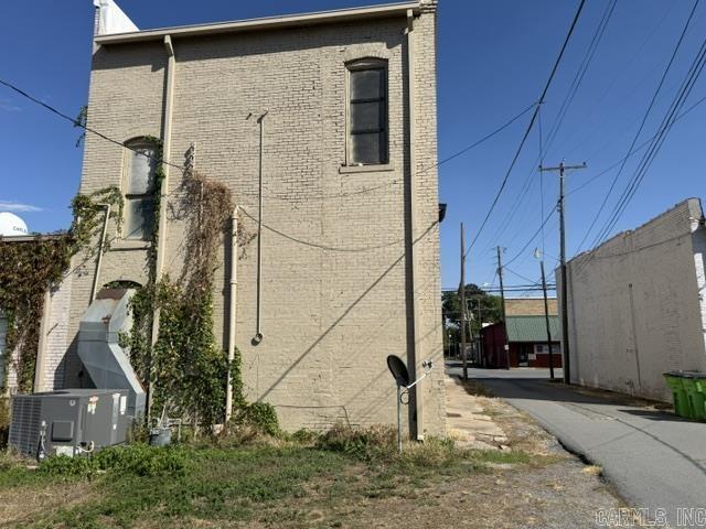 115 N Court St Property Photo 10