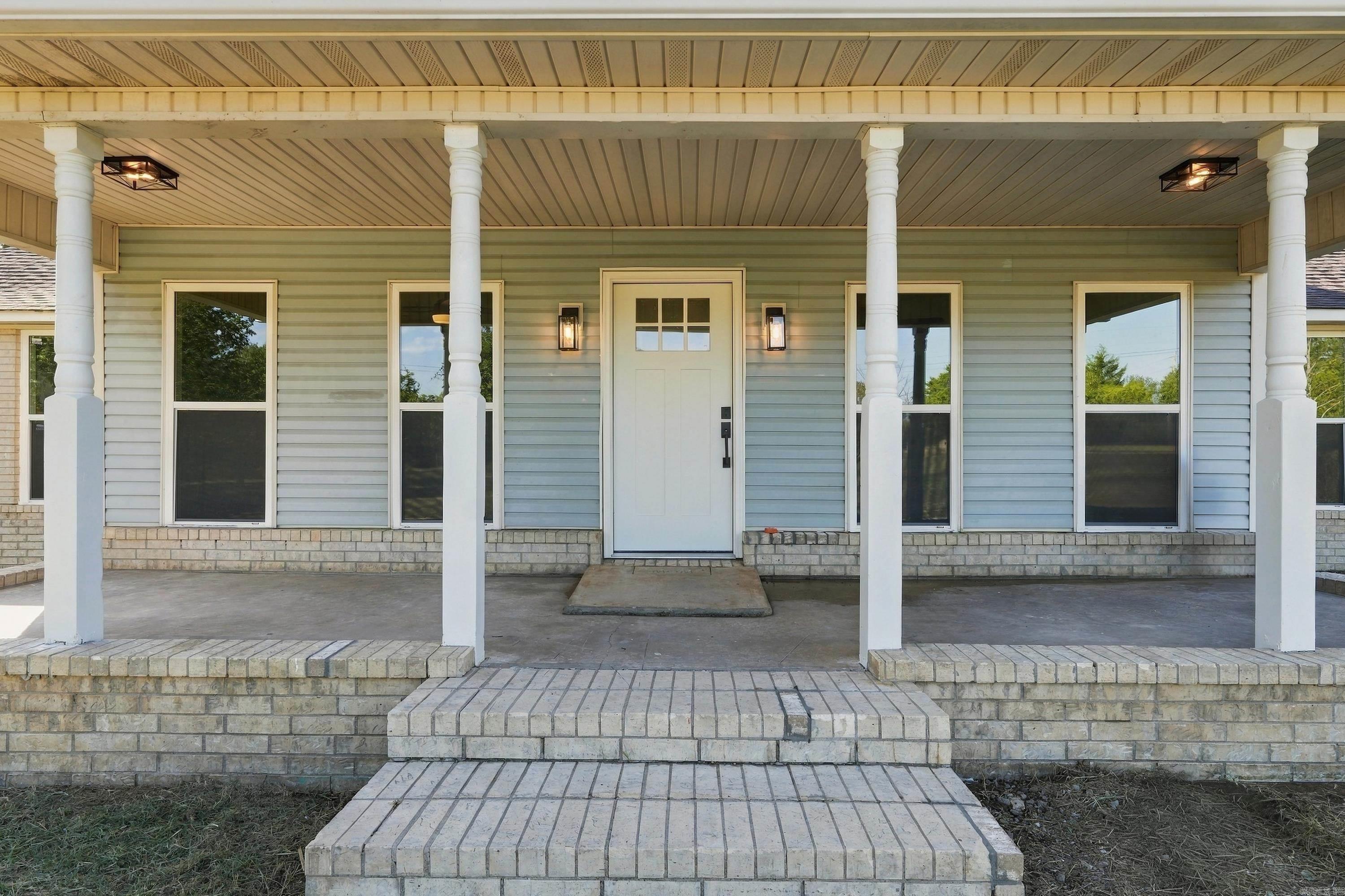 288 R G Davis Road Property Photo 5