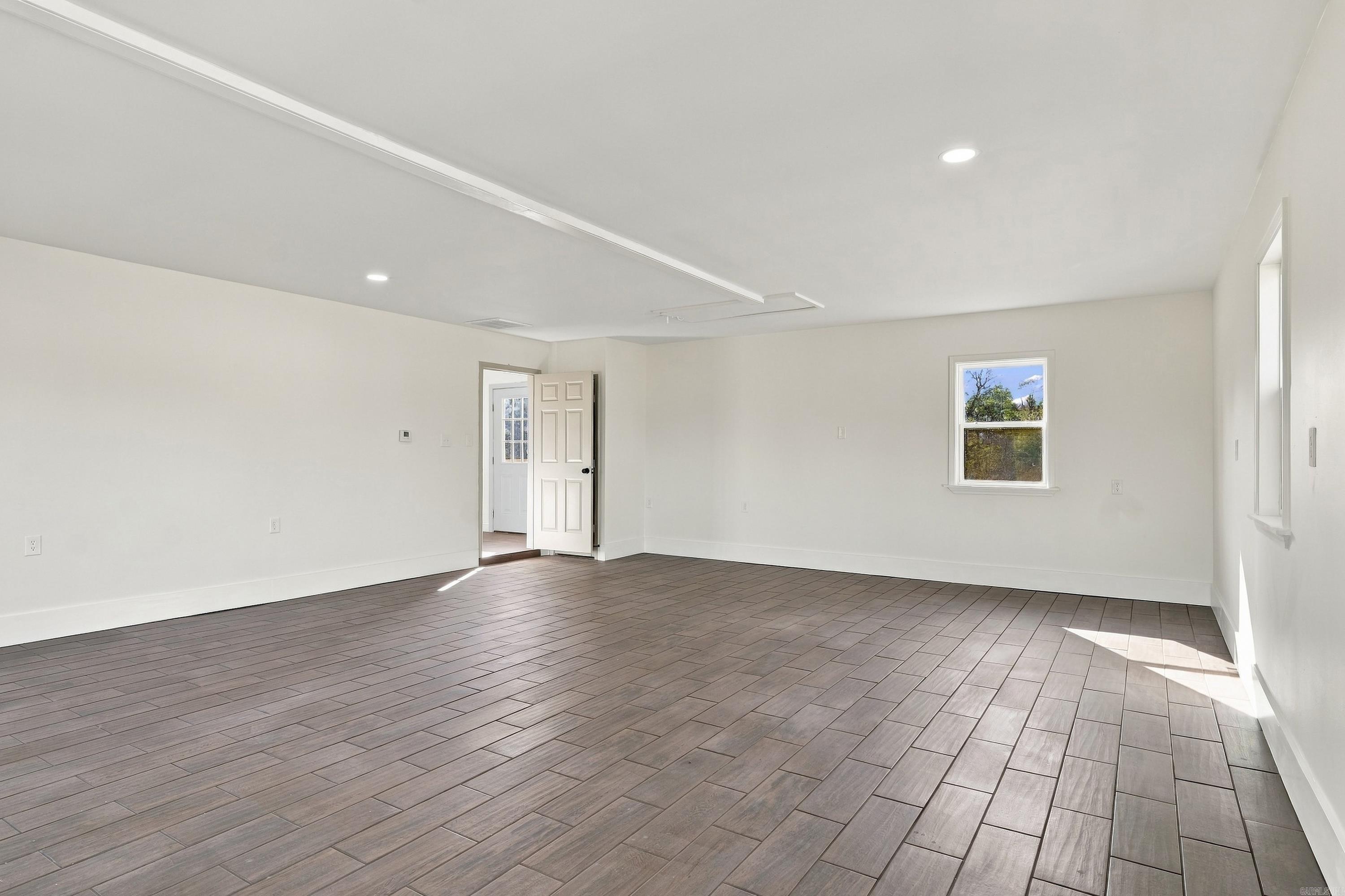 288 R G Davis Road Property Photo 24