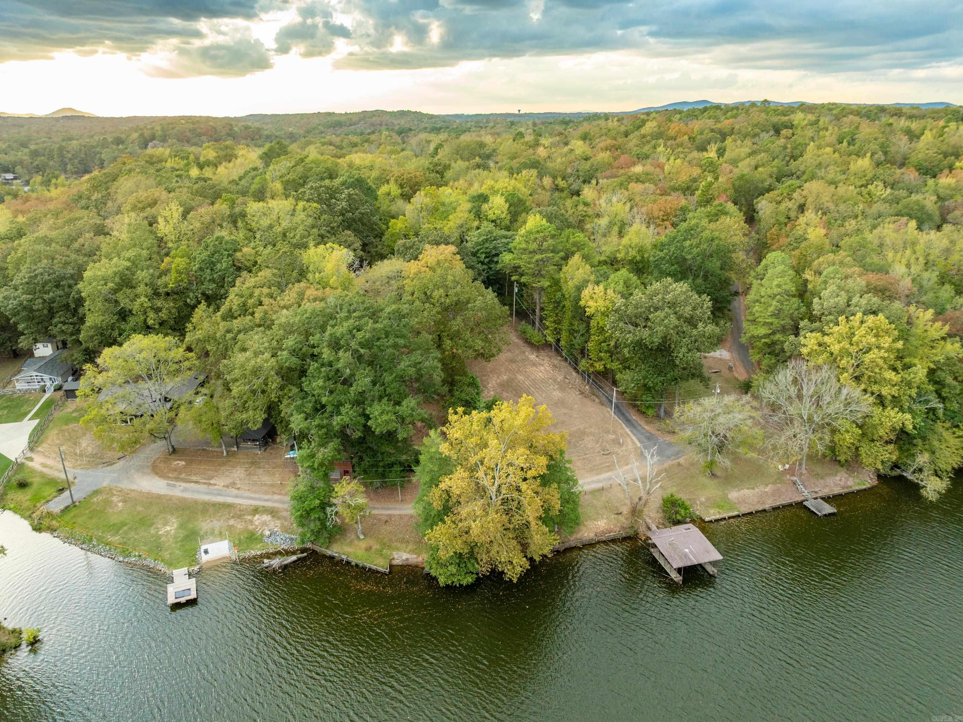 2648 Shady Grove Road Property Photo 4