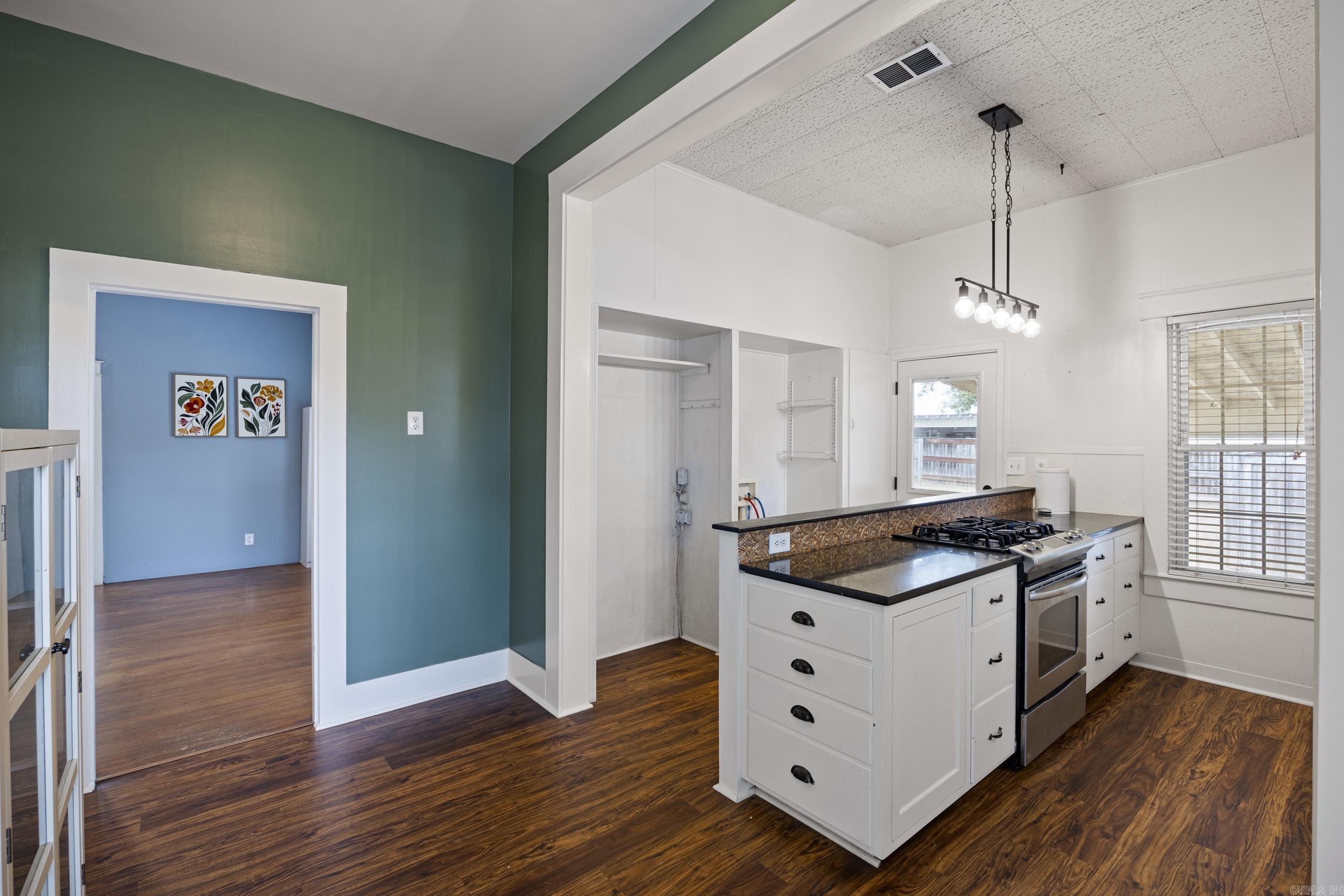 403 E Church Street Property Photo 15